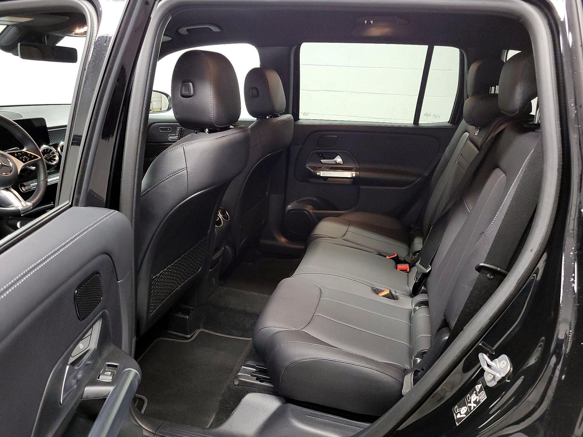 Thumbnail: 2025 Mercedes-Benz GLB - 20