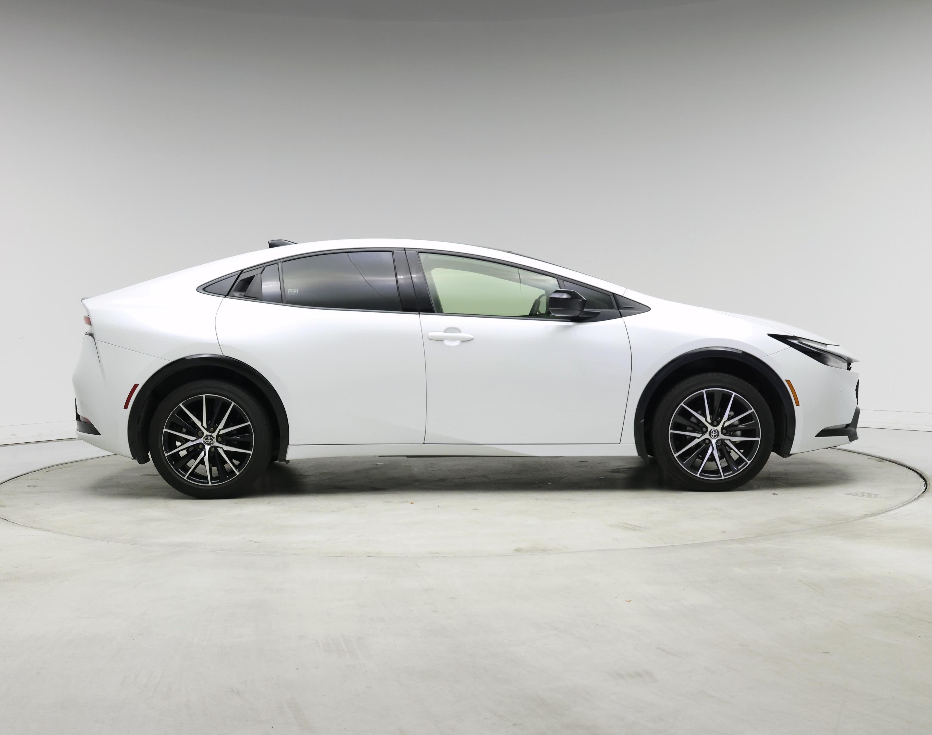 Thumbnail: 2024 Toyota Prius - 7