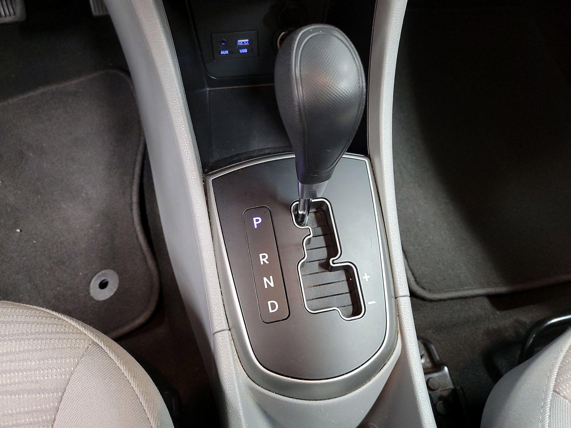 Thumbnail: 2015 Hyundai Accent - 13