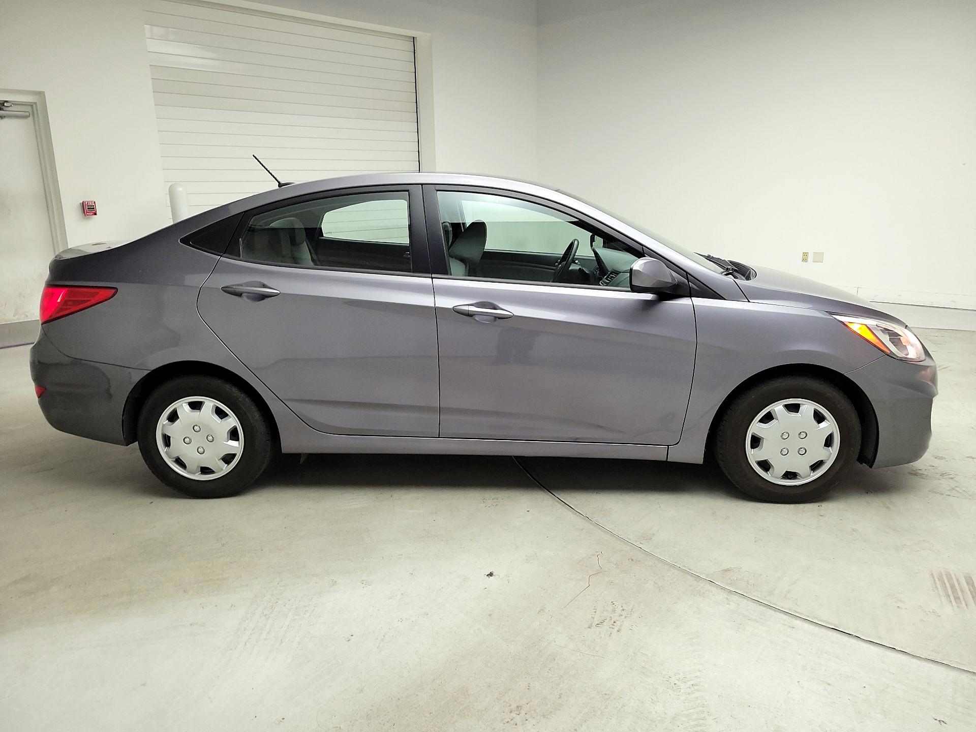 Thumbnail: 2015 Hyundai Accent - 4