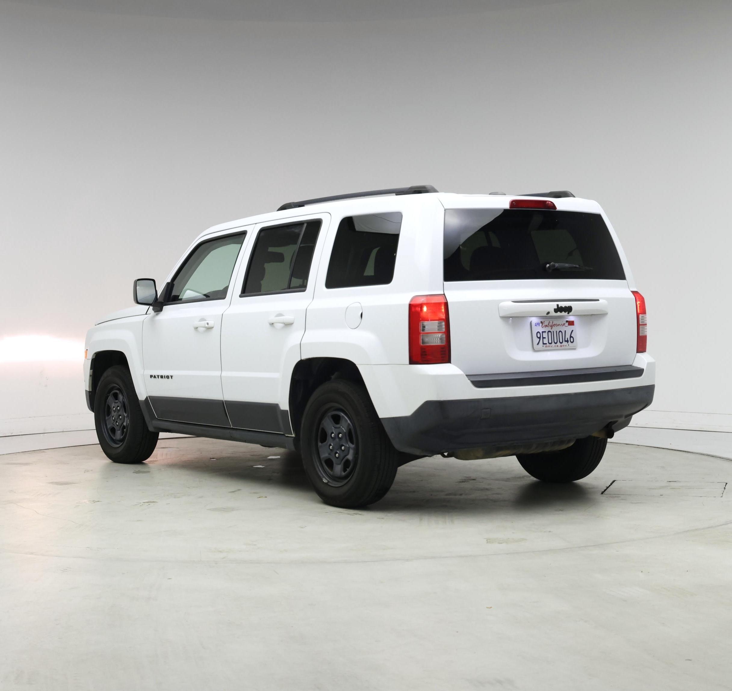 Thumbnail: 2016 Jeep Patriot - 2