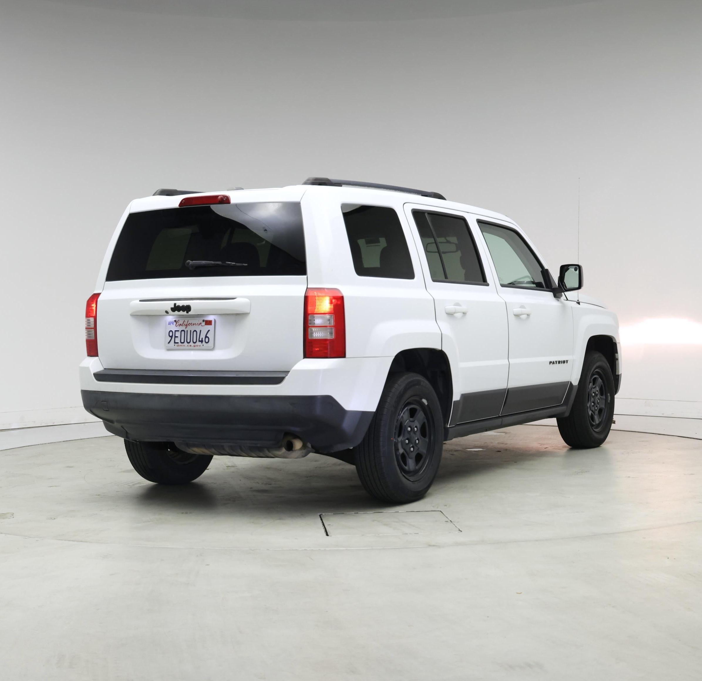 Thumbnail: 2016 Jeep Patriot - 8