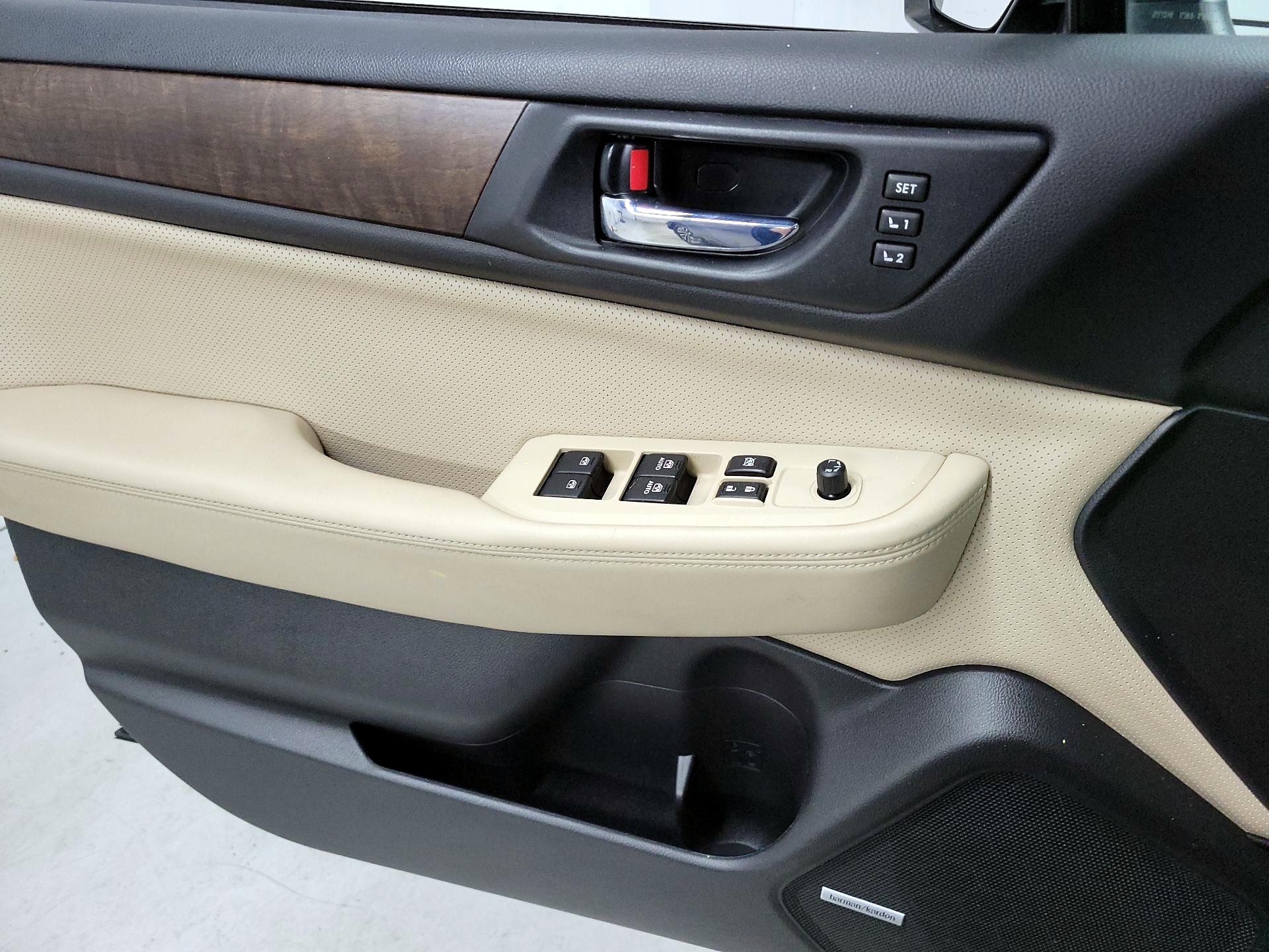 Thumbnail: 2016 Subaru Outback - 10