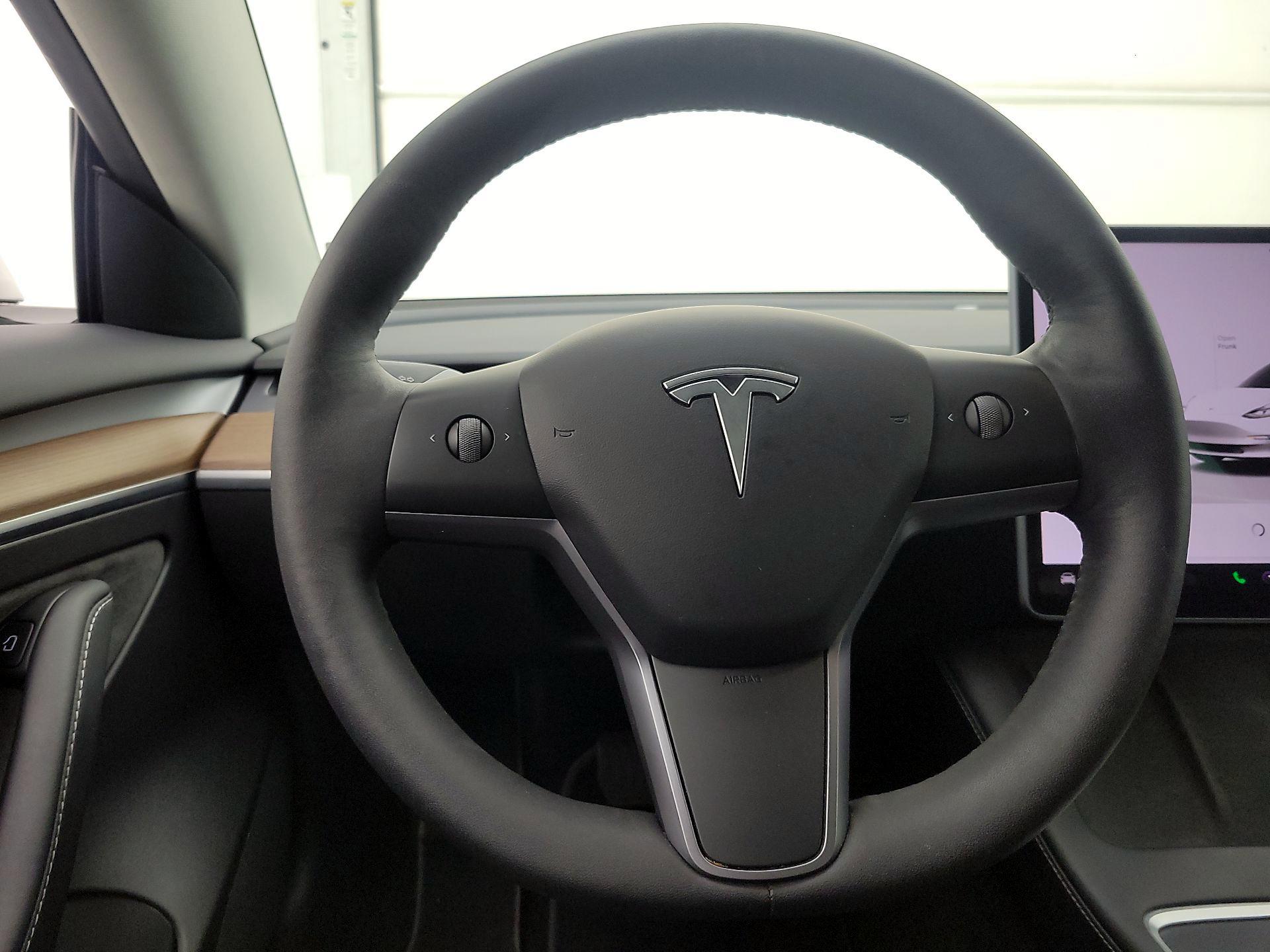 Thumbnail: 2022 Tesla Model 3 - 10