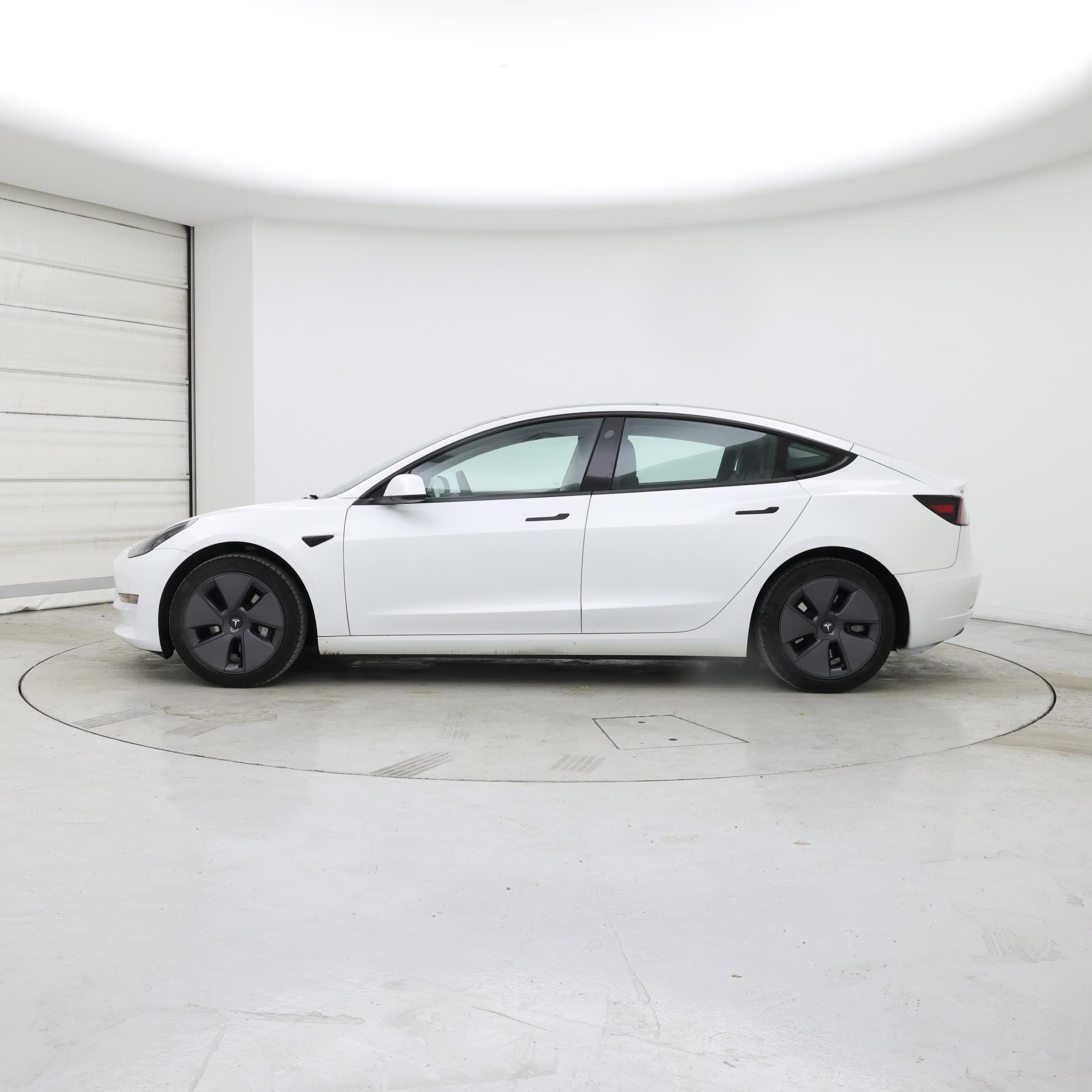 Thumbnail: 2022 Tesla Model 3 - 3