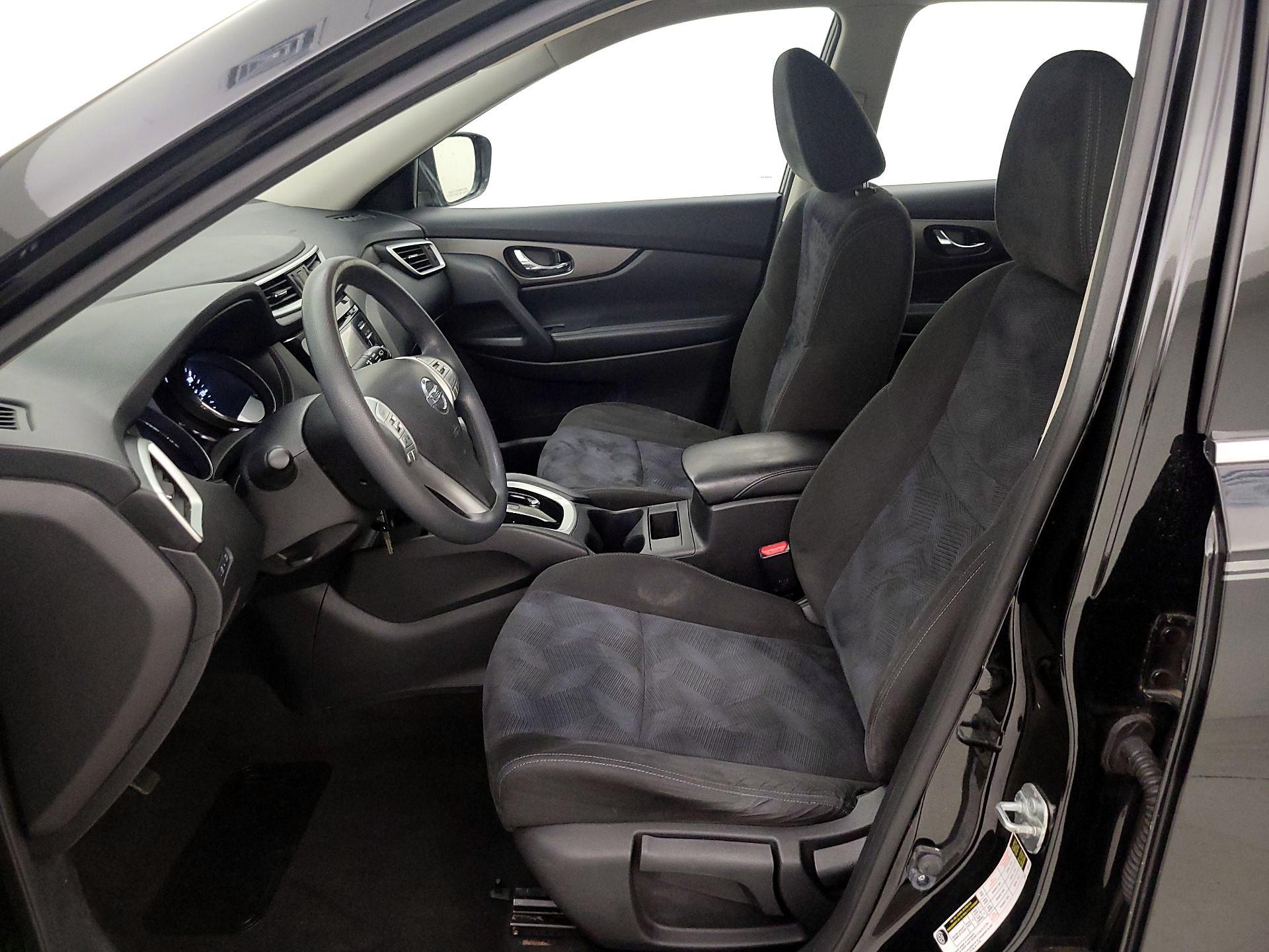 Thumbnail: 2015 Nissan Rogue - 11