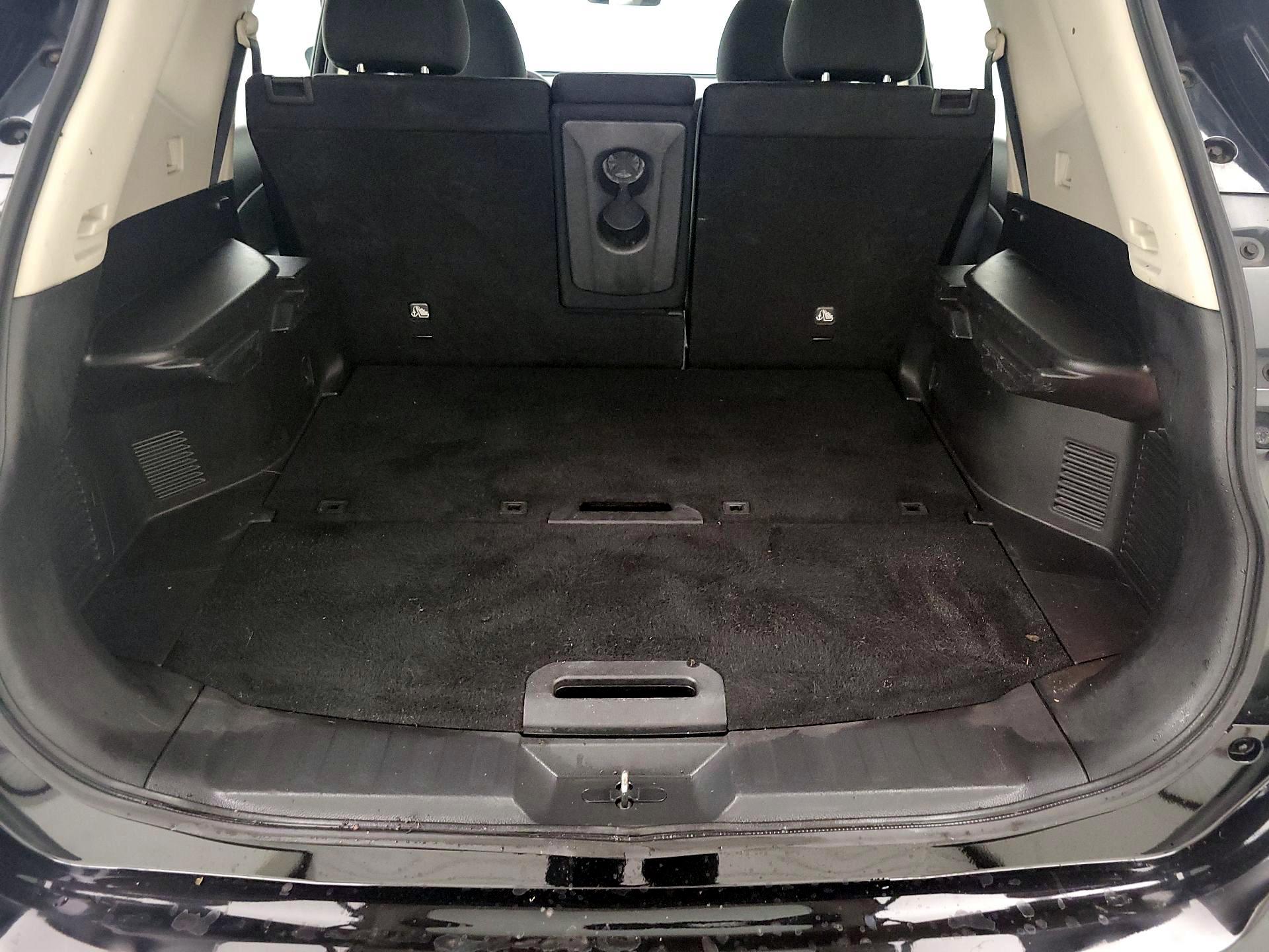 Thumbnail: 2015 Nissan Rogue - 20