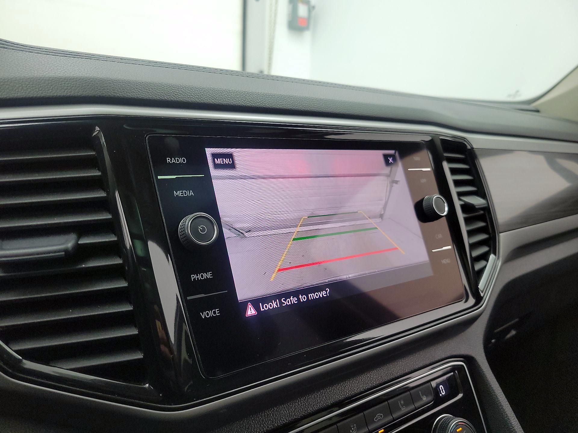 Thumbnail: 2021 Volkswagen Atlas - 13