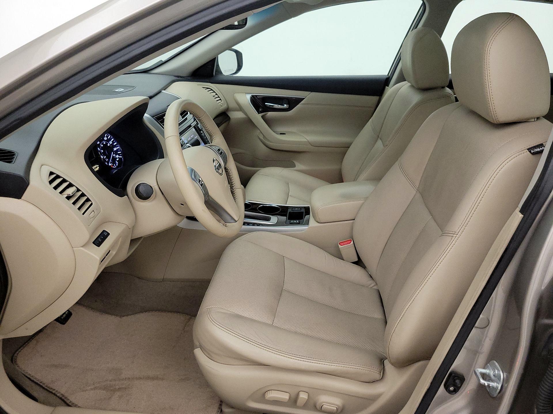 Thumbnail: 2014 Nissan Altima - 11