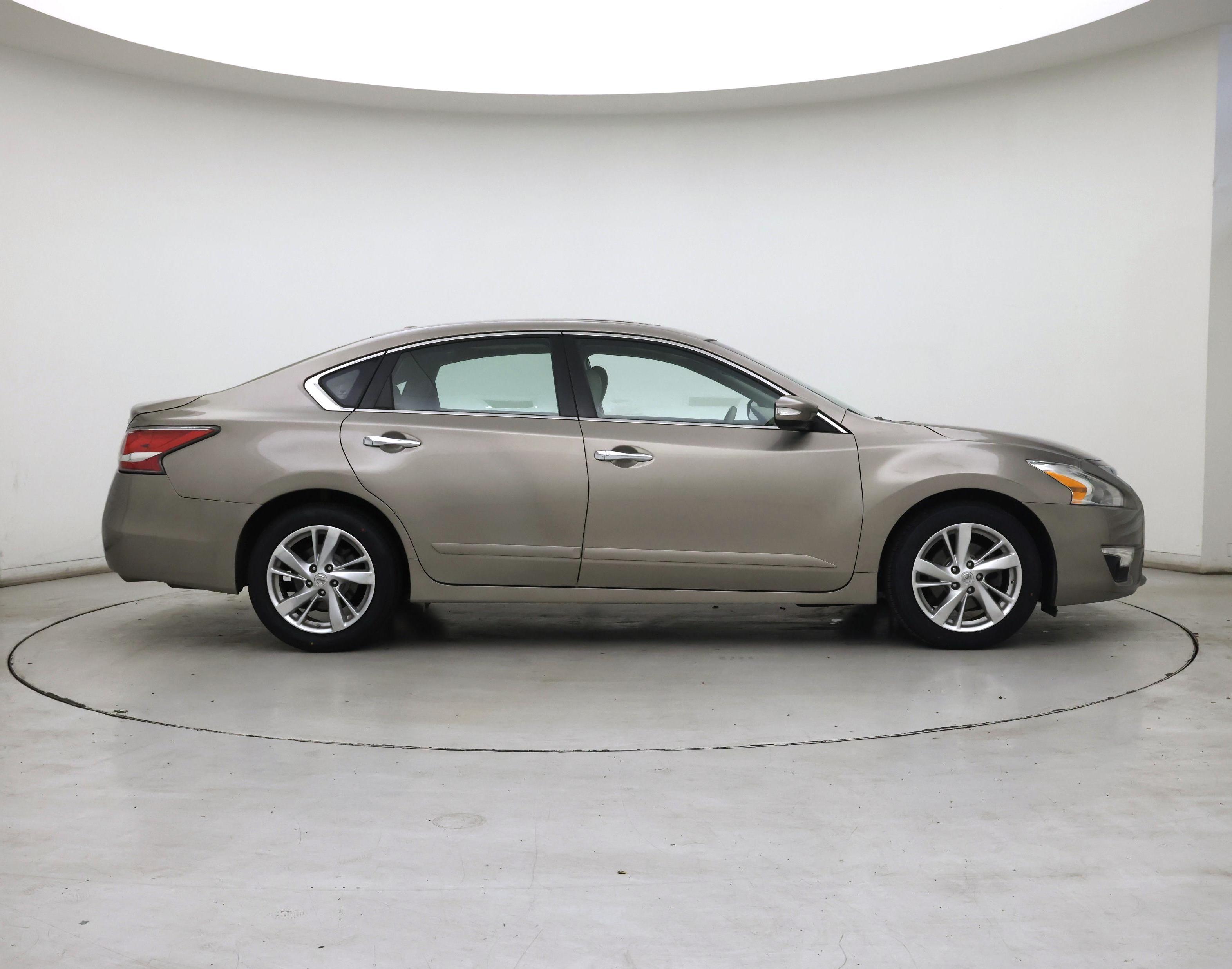 Thumbnail: 2014 Nissan Altima - 7