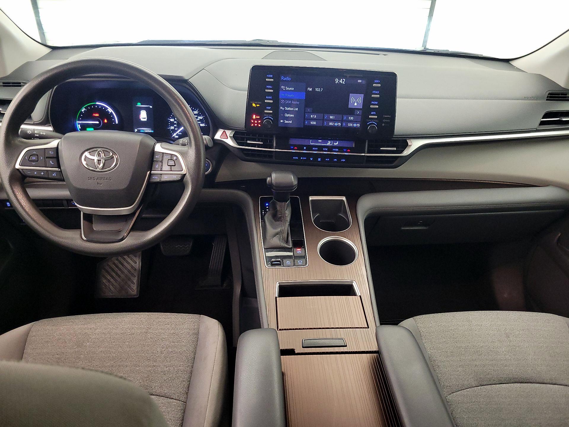 Thumbnail: 2021 Toyota Sienna - 9