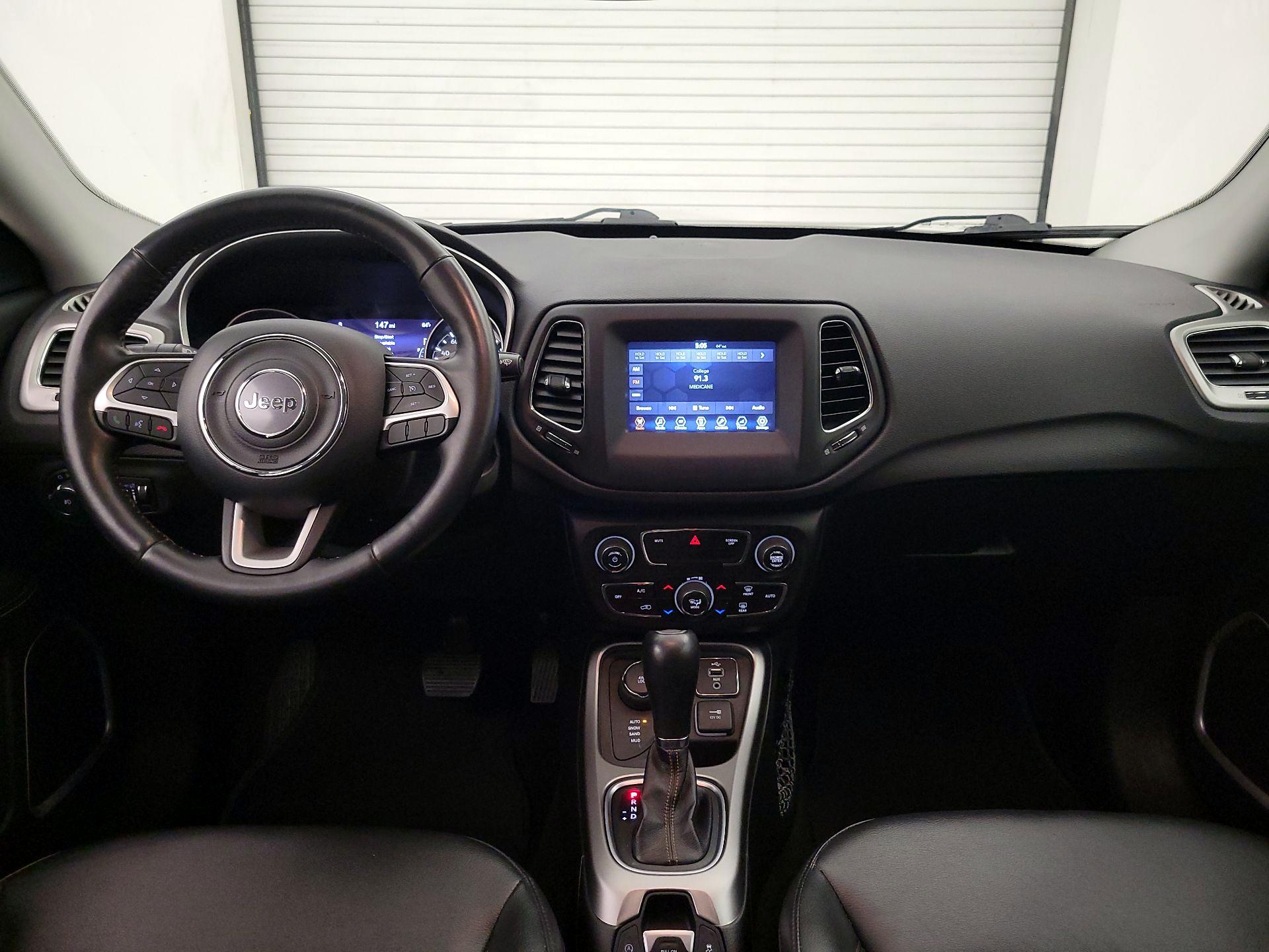 Thumbnail: 2018 Jeep Compass - 9