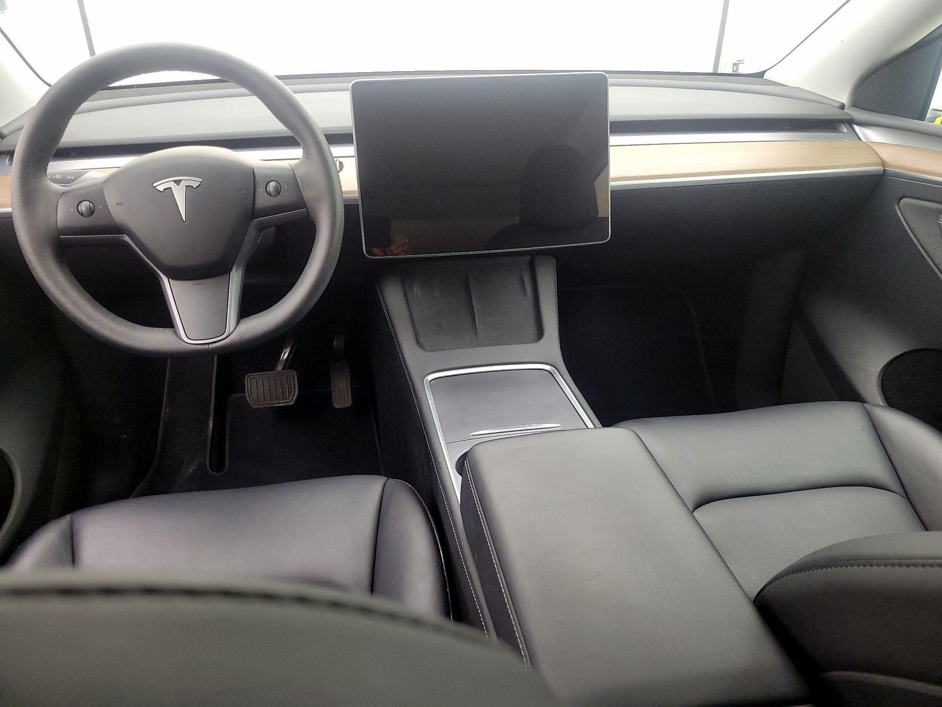 Thumbnail: 2023 Tesla Model Y - 9