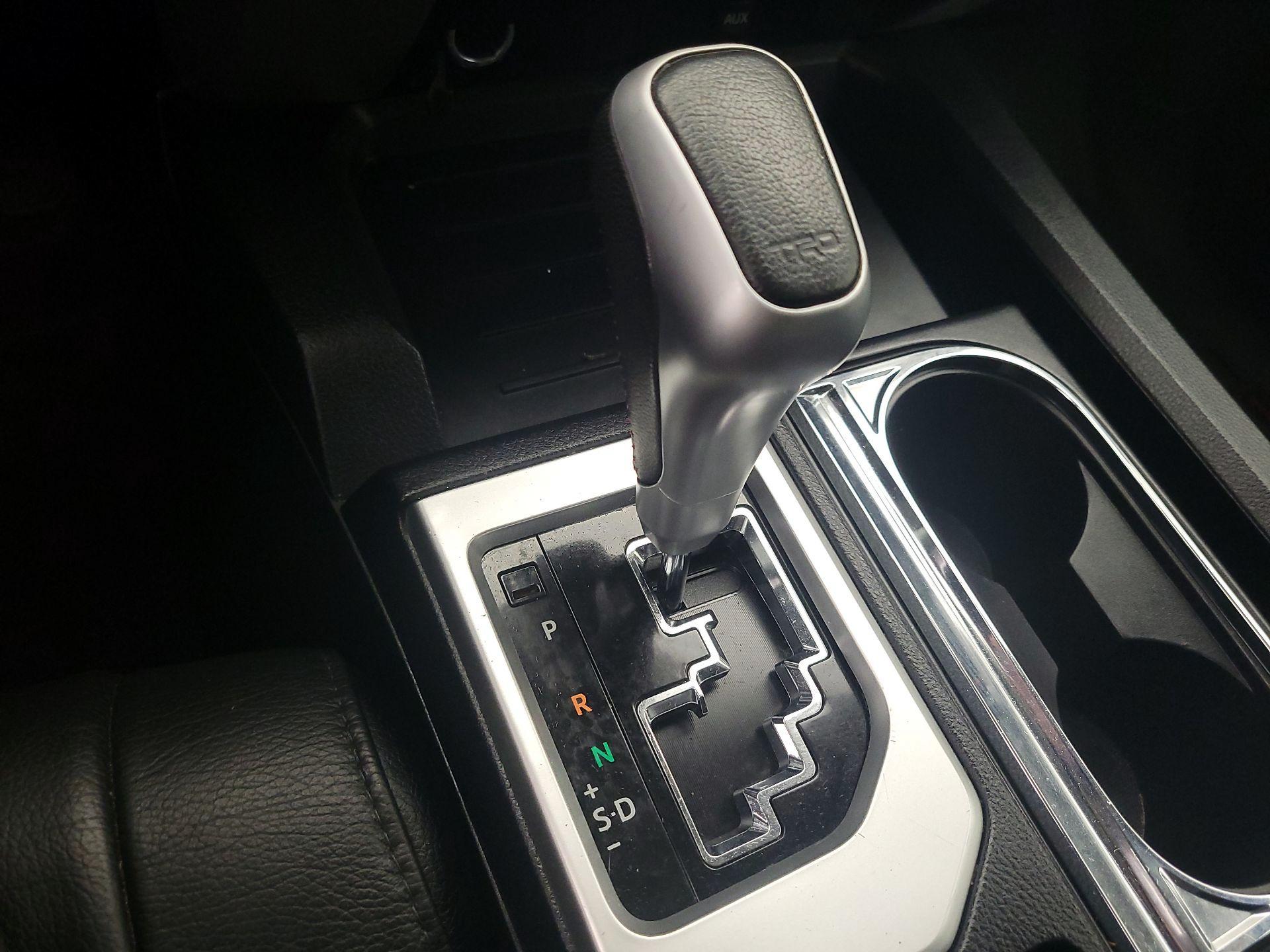 Thumbnail: 2019 Toyota Tundra - 18