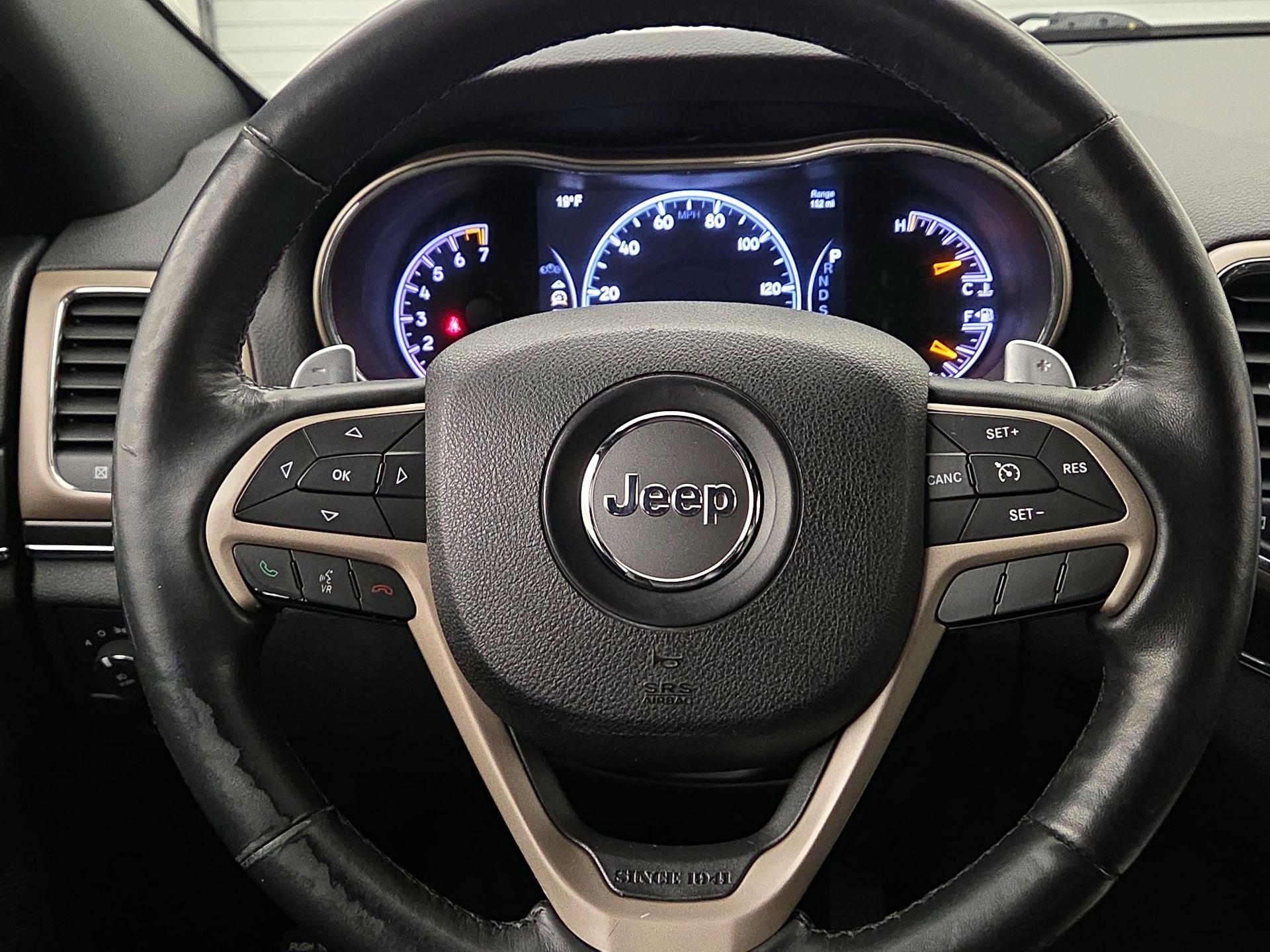 Thumbnail: 2015 Jeep Grand Cherokee - 10