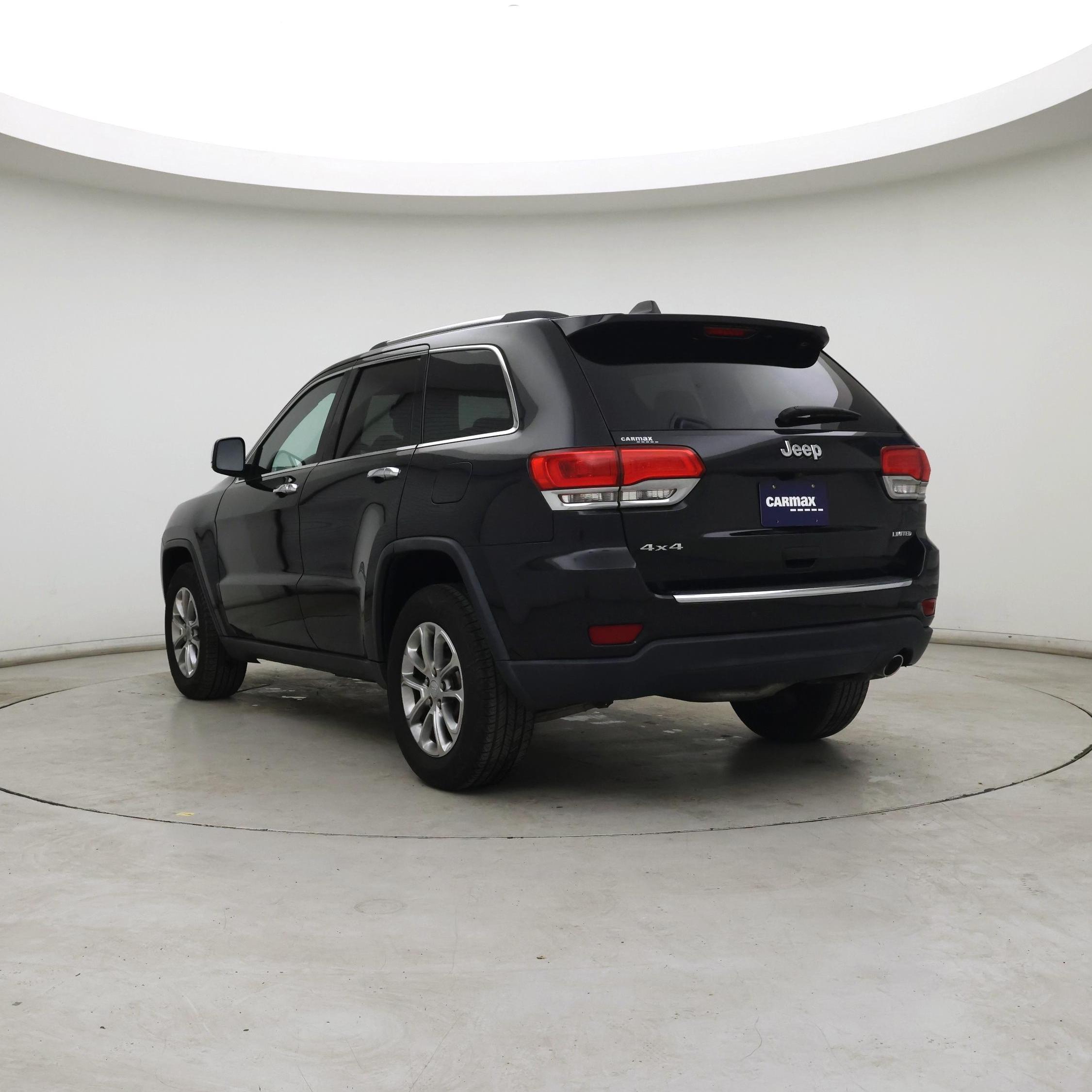 Thumbnail: 2015 Jeep Grand Cherokee - 2