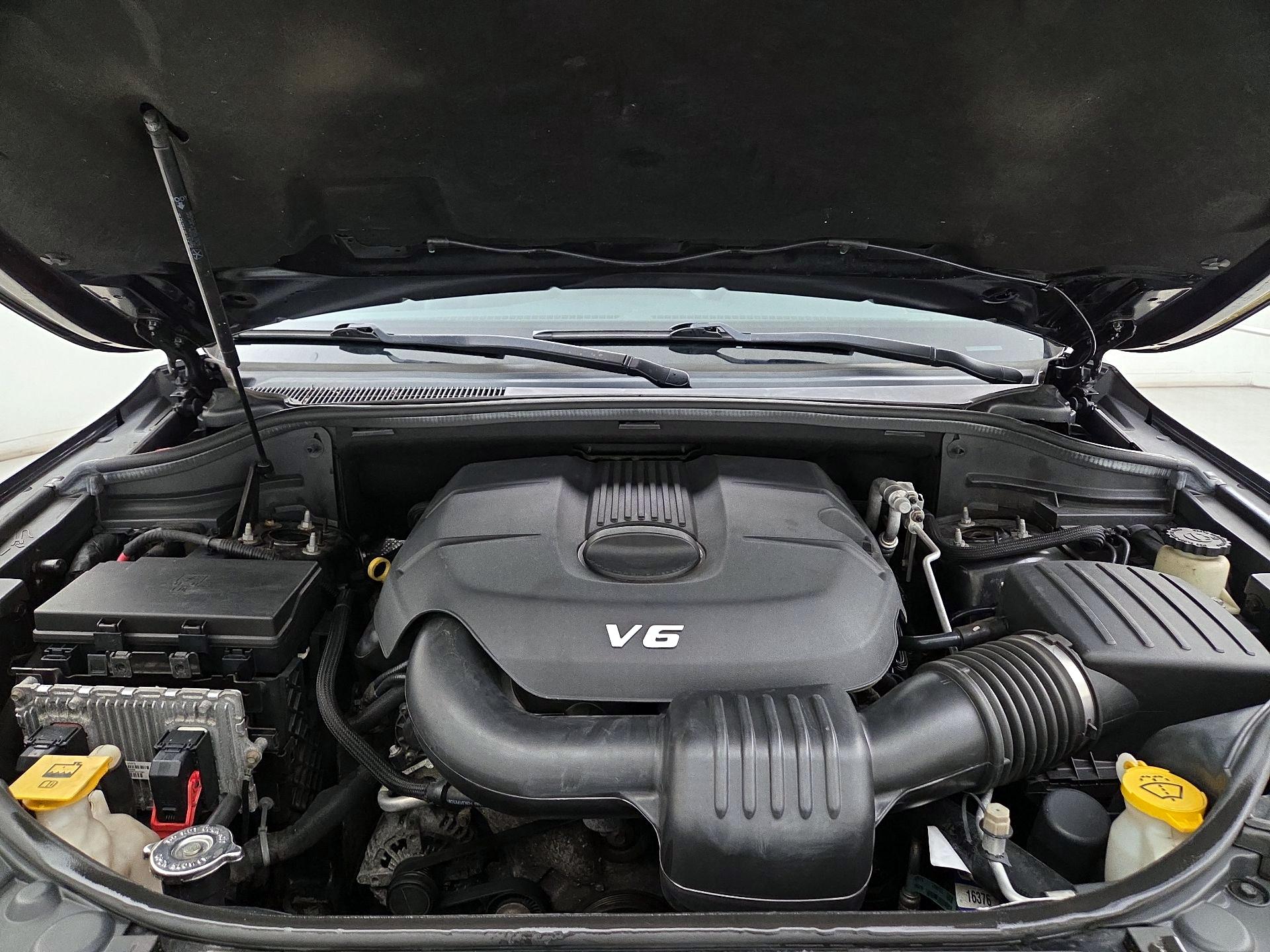 Thumbnail: 2015 Jeep Grand Cherokee - 20