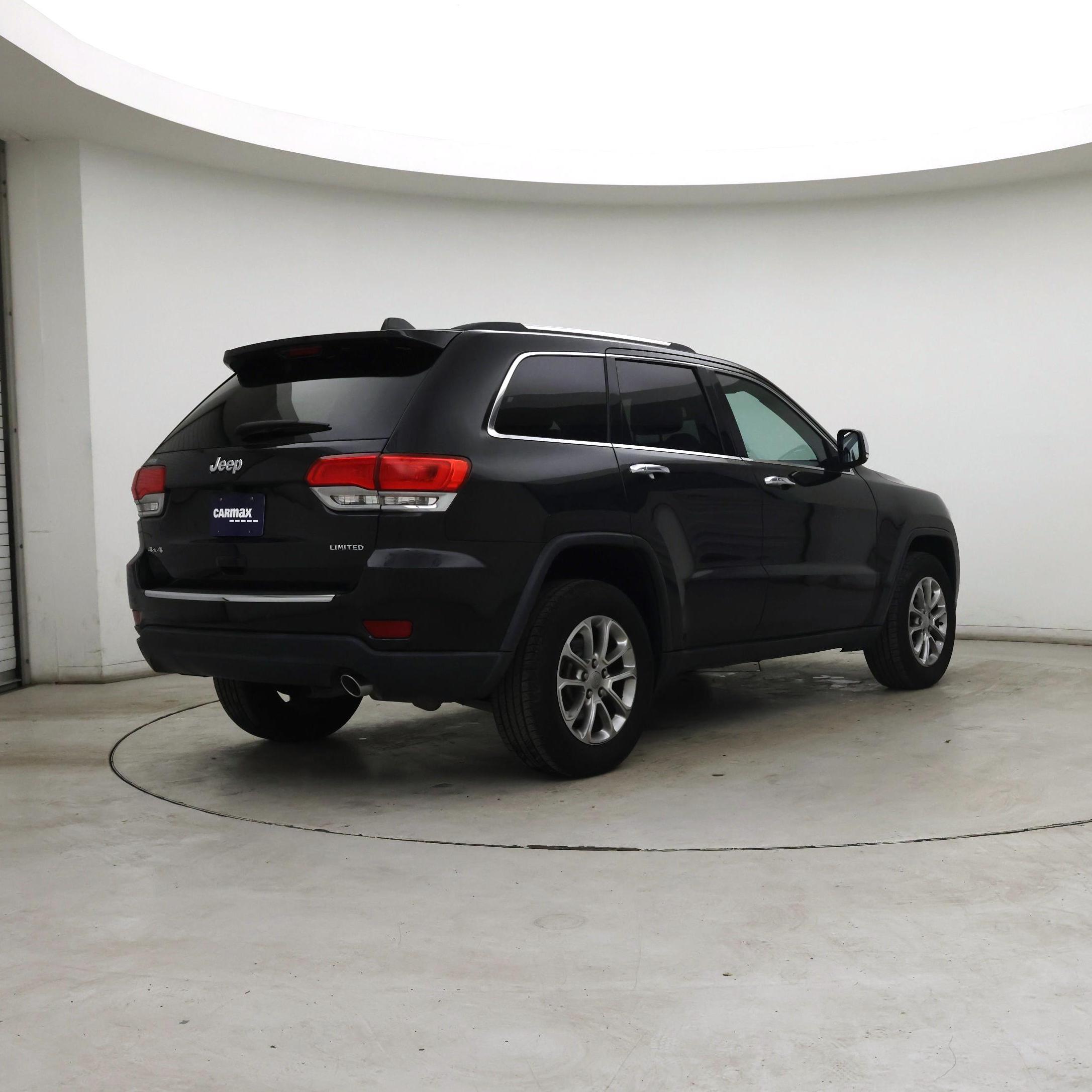 Thumbnail: 2015 Jeep Grand Cherokee - 8