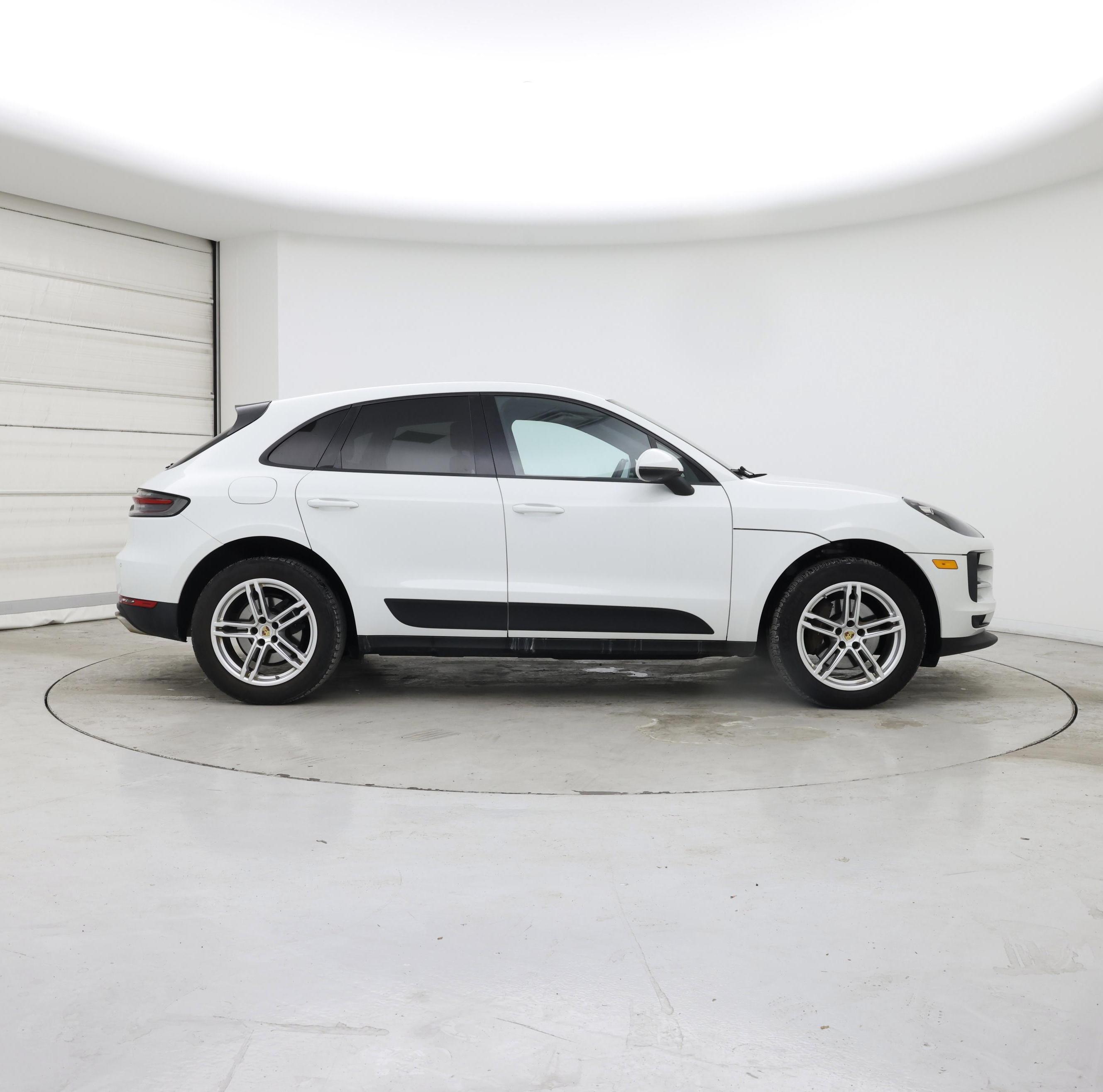 Thumbnail: 2020 Porsche Macan - 7
