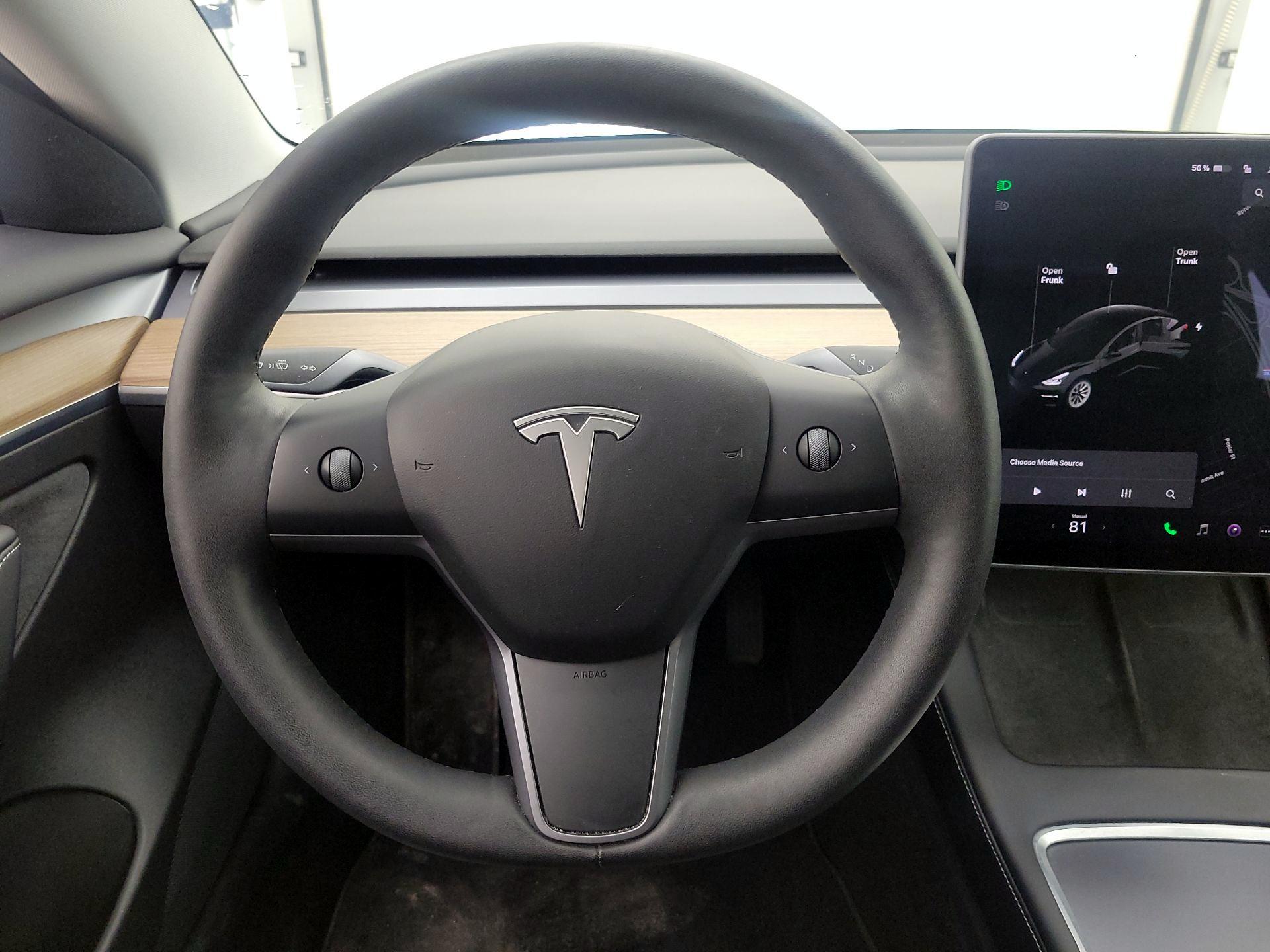 Thumbnail: 2022 Tesla Model 3 - 10