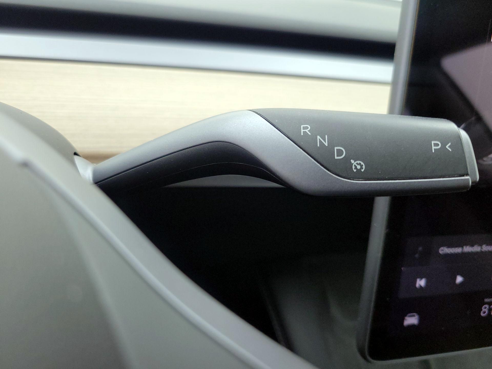 Thumbnail: 2022 Tesla Model 3 - 17