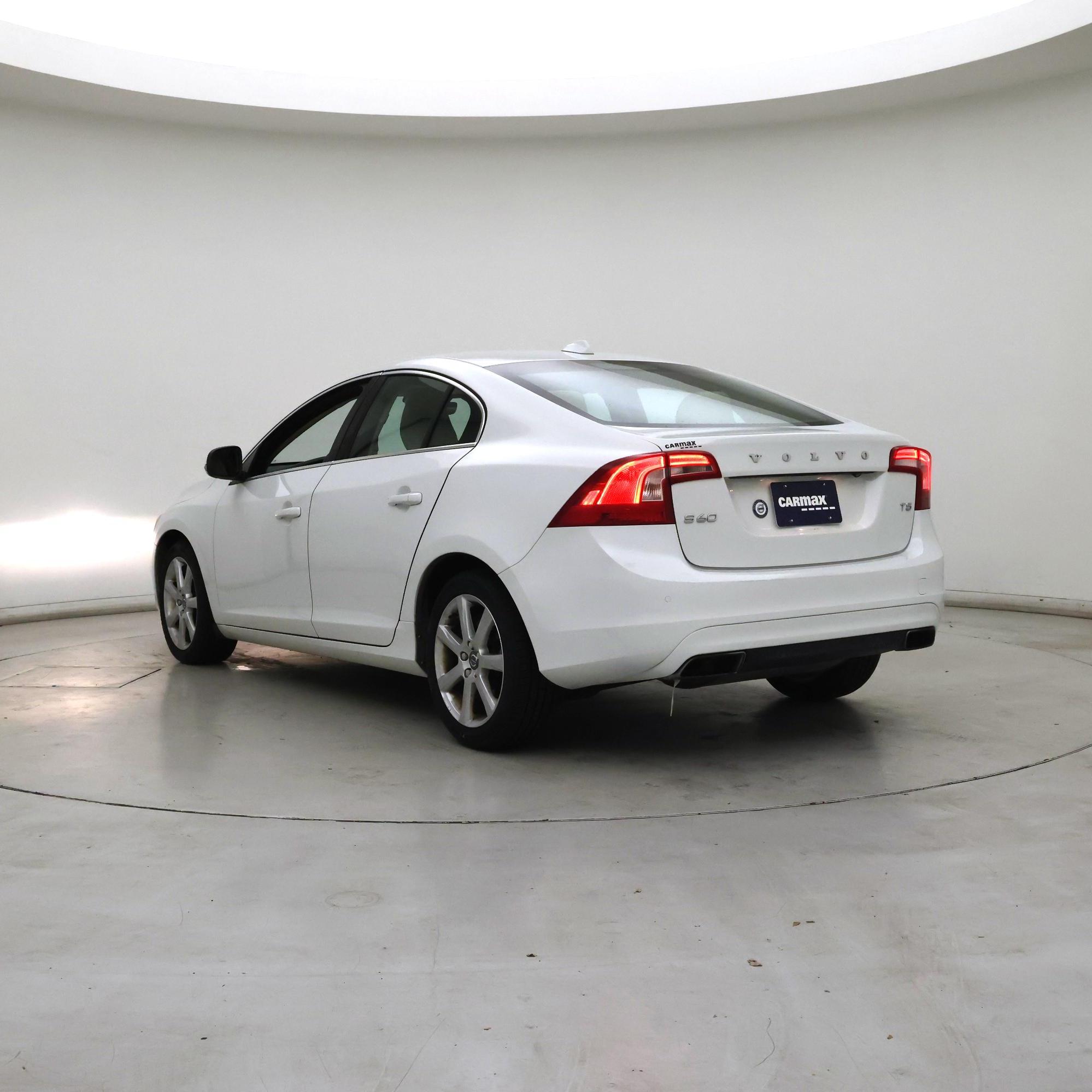 Thumbnail: 2016 Volvo S60 - 2