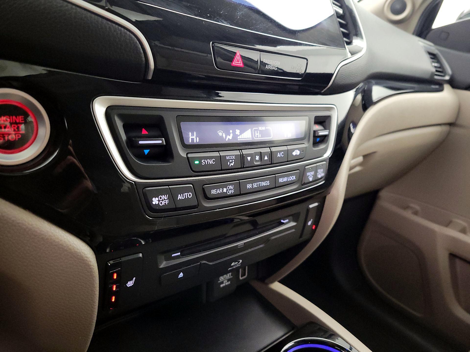 Thumbnail: 2021 Honda Pilot - 17