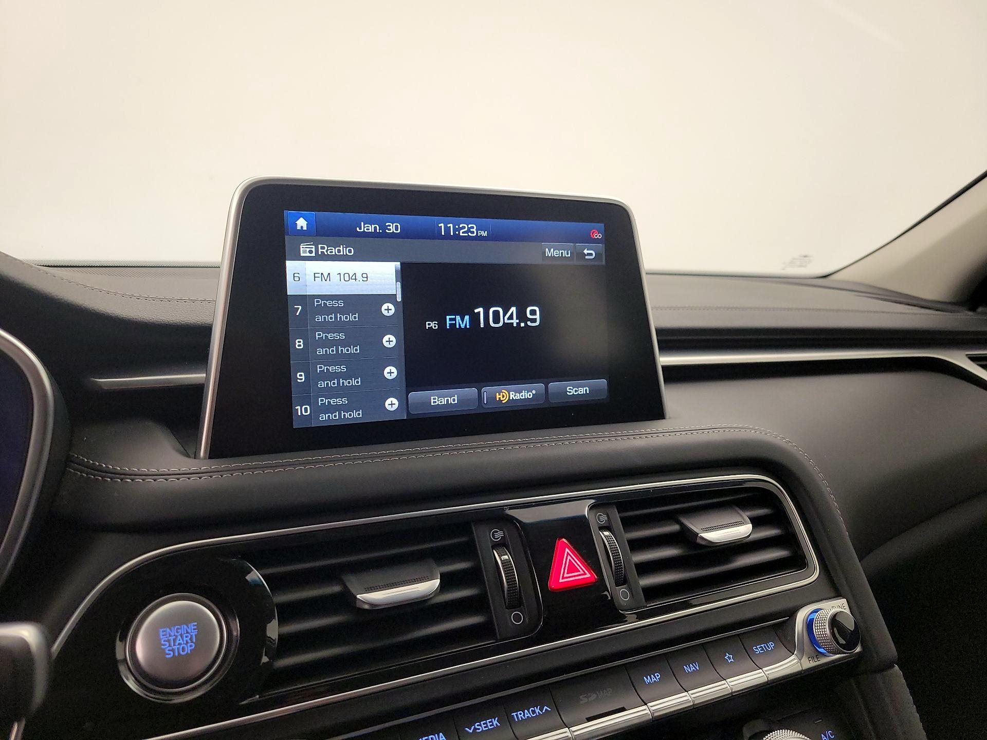 Thumbnail: 2021 Genesis G70 - 15