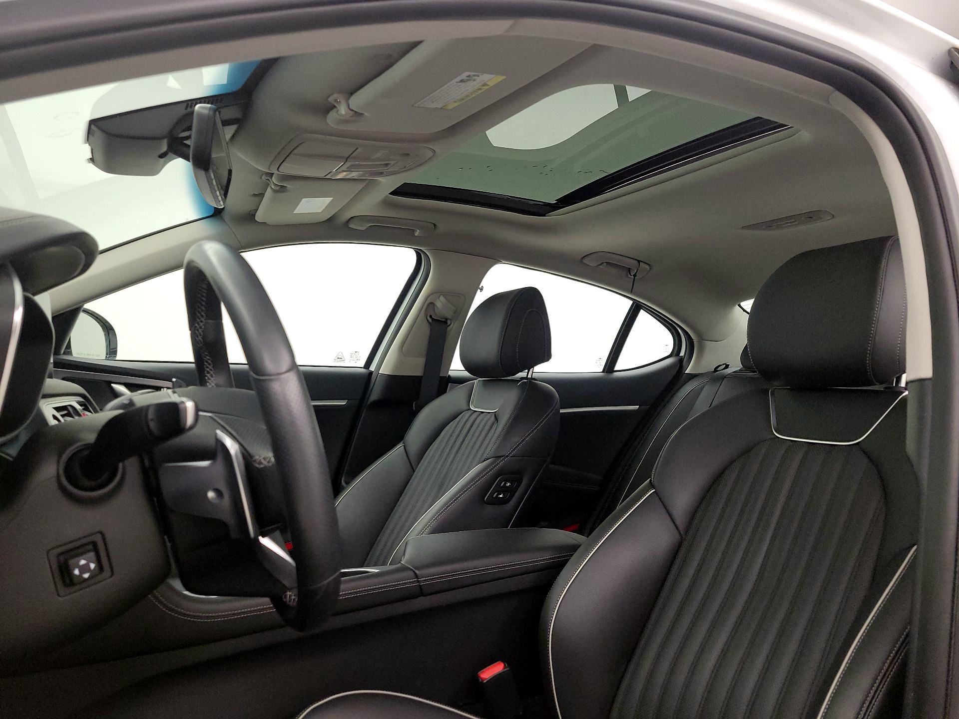 Thumbnail: 2021 Genesis G70 - 19