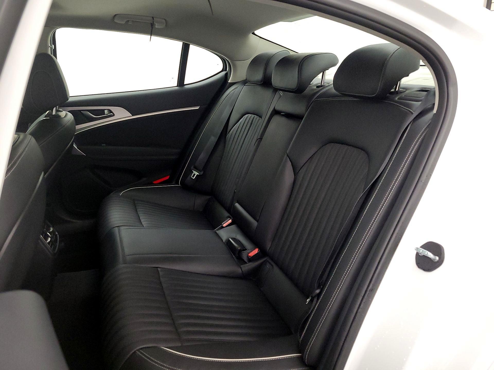 Thumbnail: 2021 Genesis G70 - 20