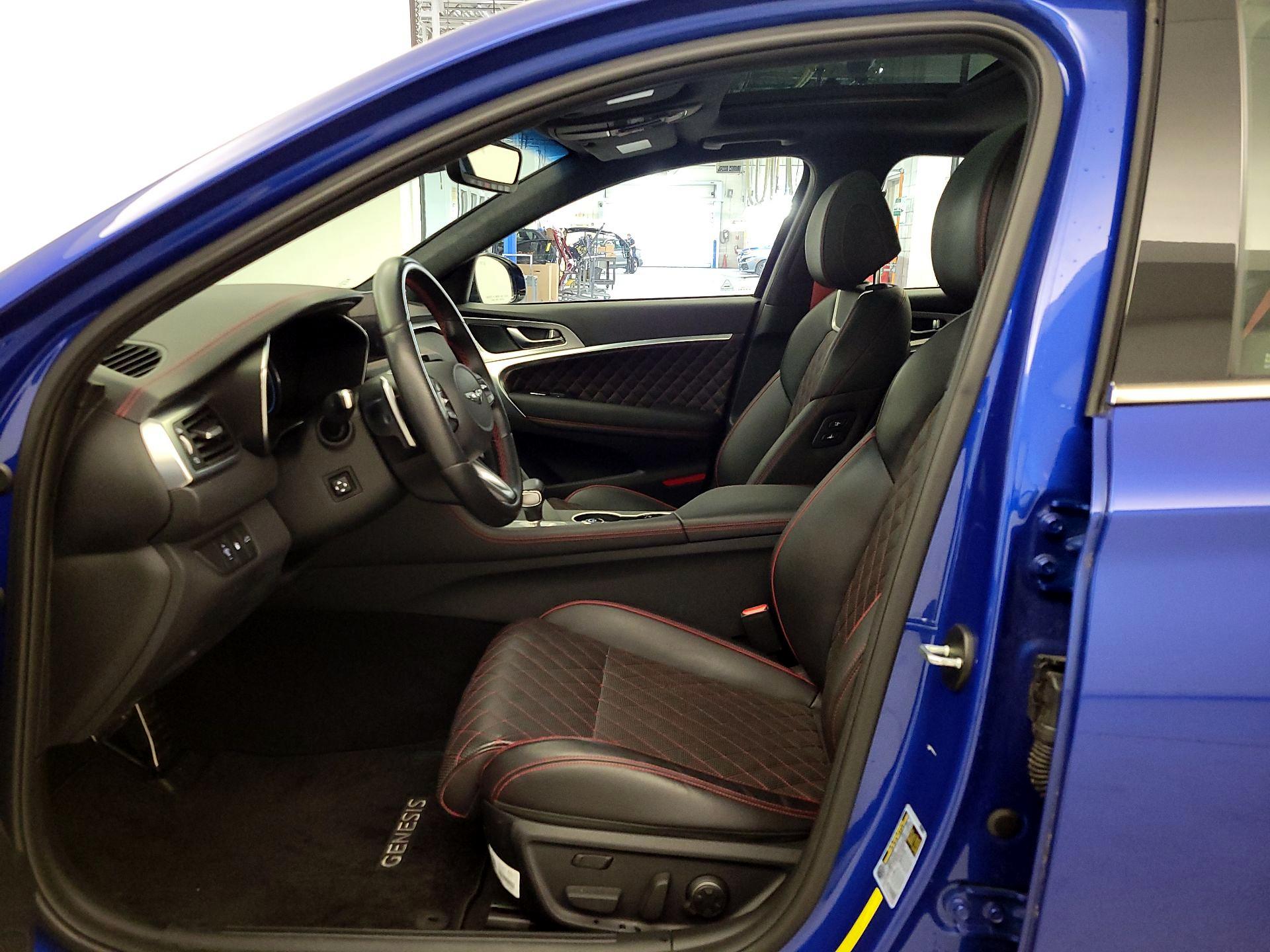 Thumbnail: 2022 Genesis G70 - 11