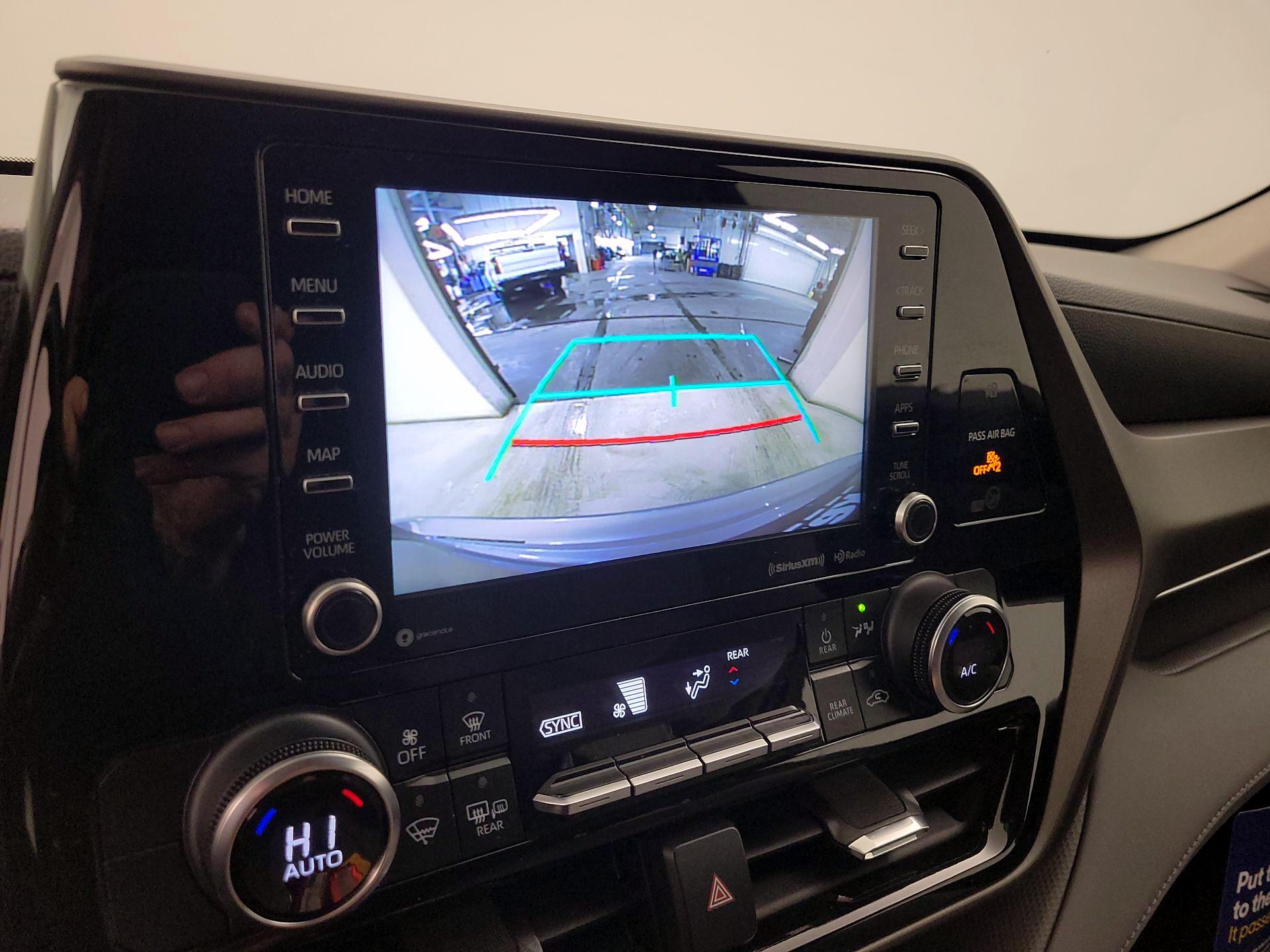 Thumbnail: 2022 Toyota Highlander - 15