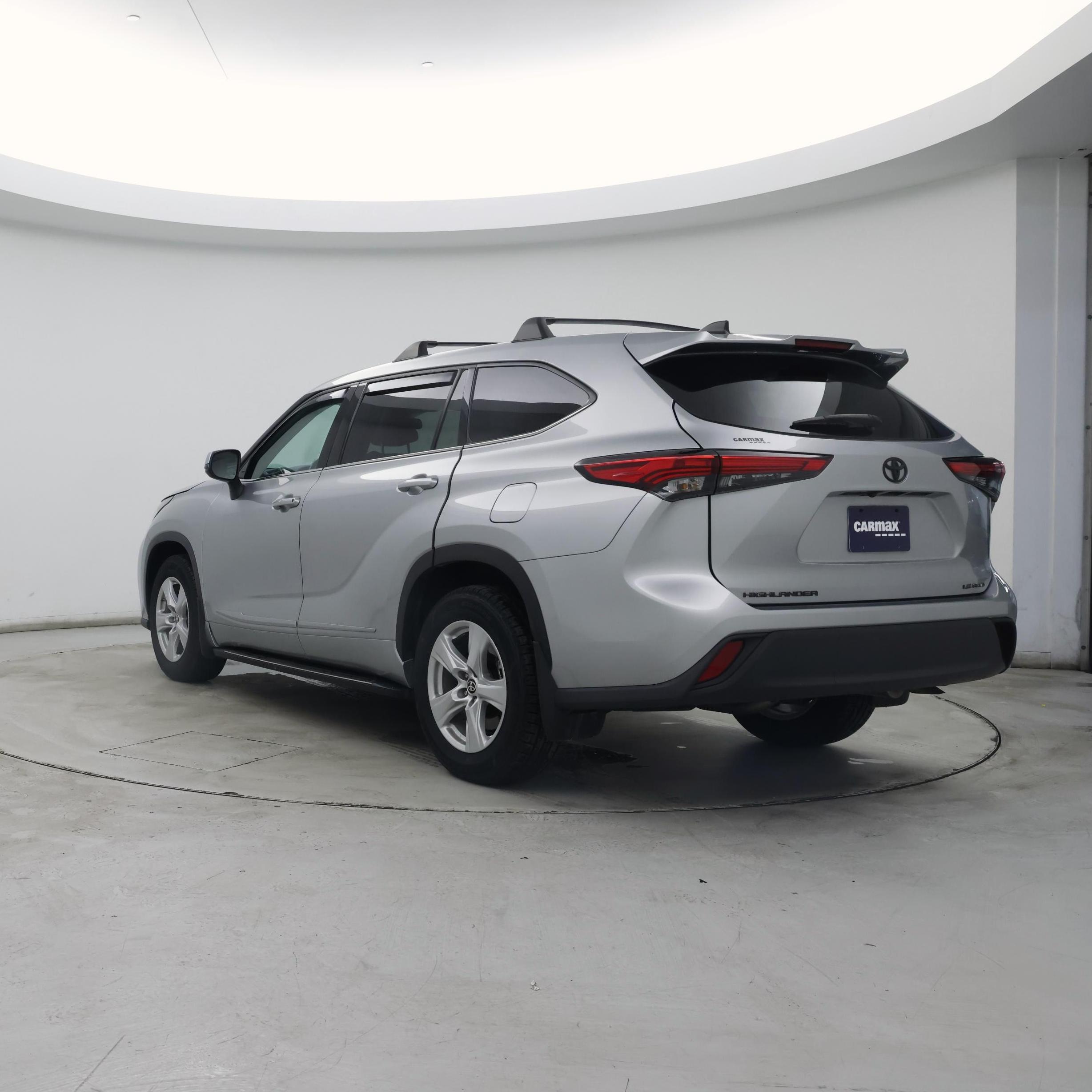 Thumbnail: 2022 Toyota Highlander - 2