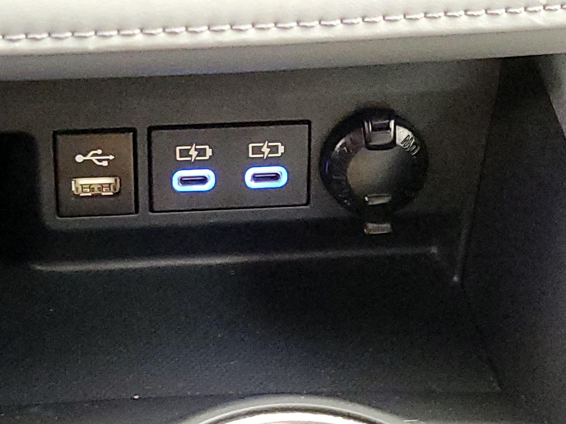 Thumbnail: 2022 Toyota Highlander - 19