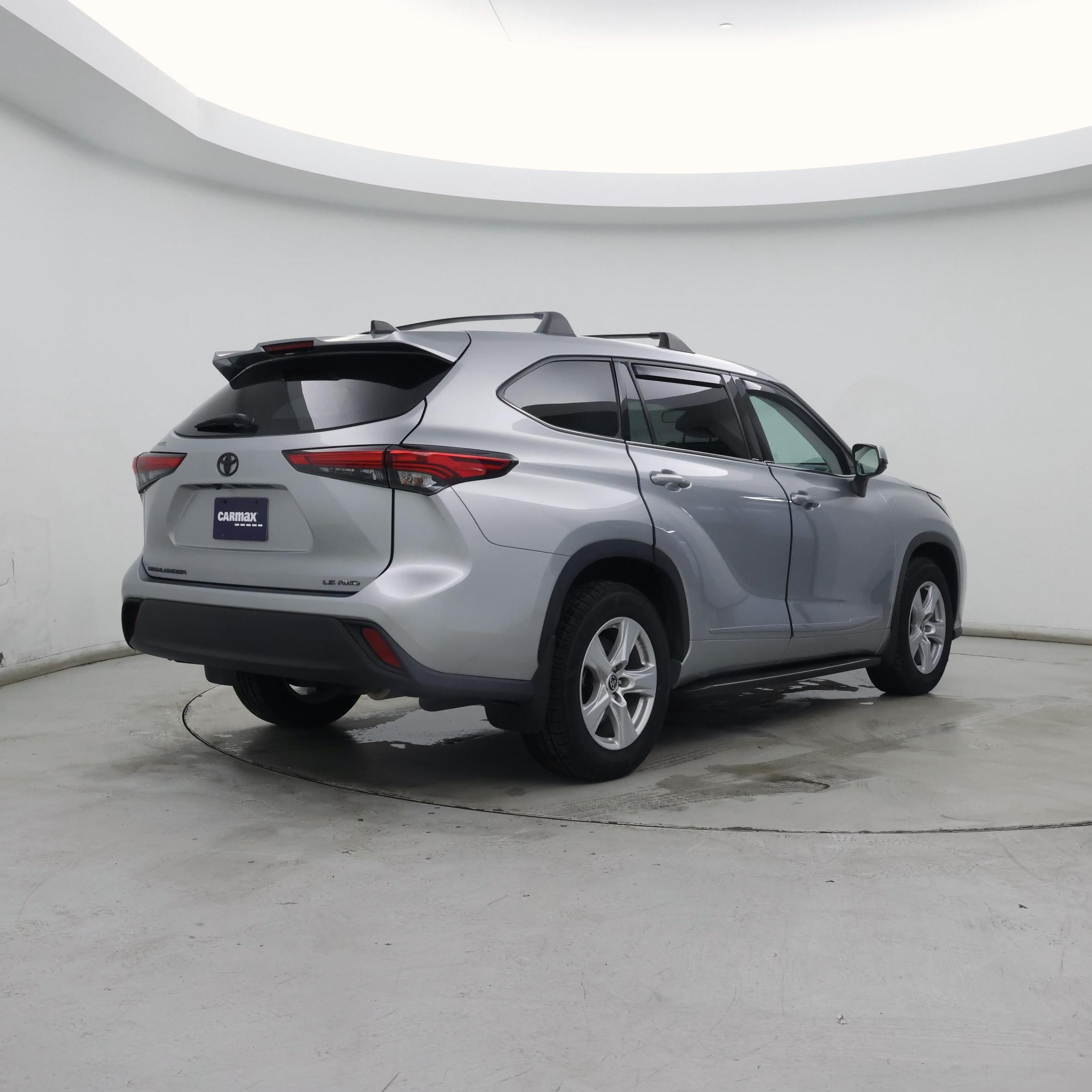 Thumbnail: 2022 Toyota Highlander - 8