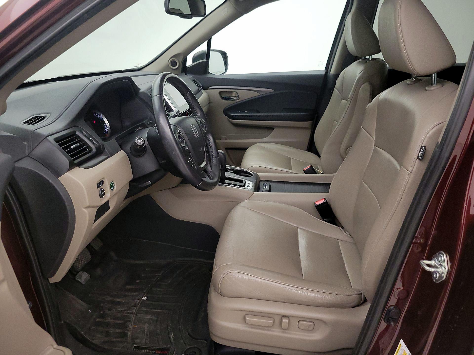 Thumbnail: 2018 Honda Pilot - 11