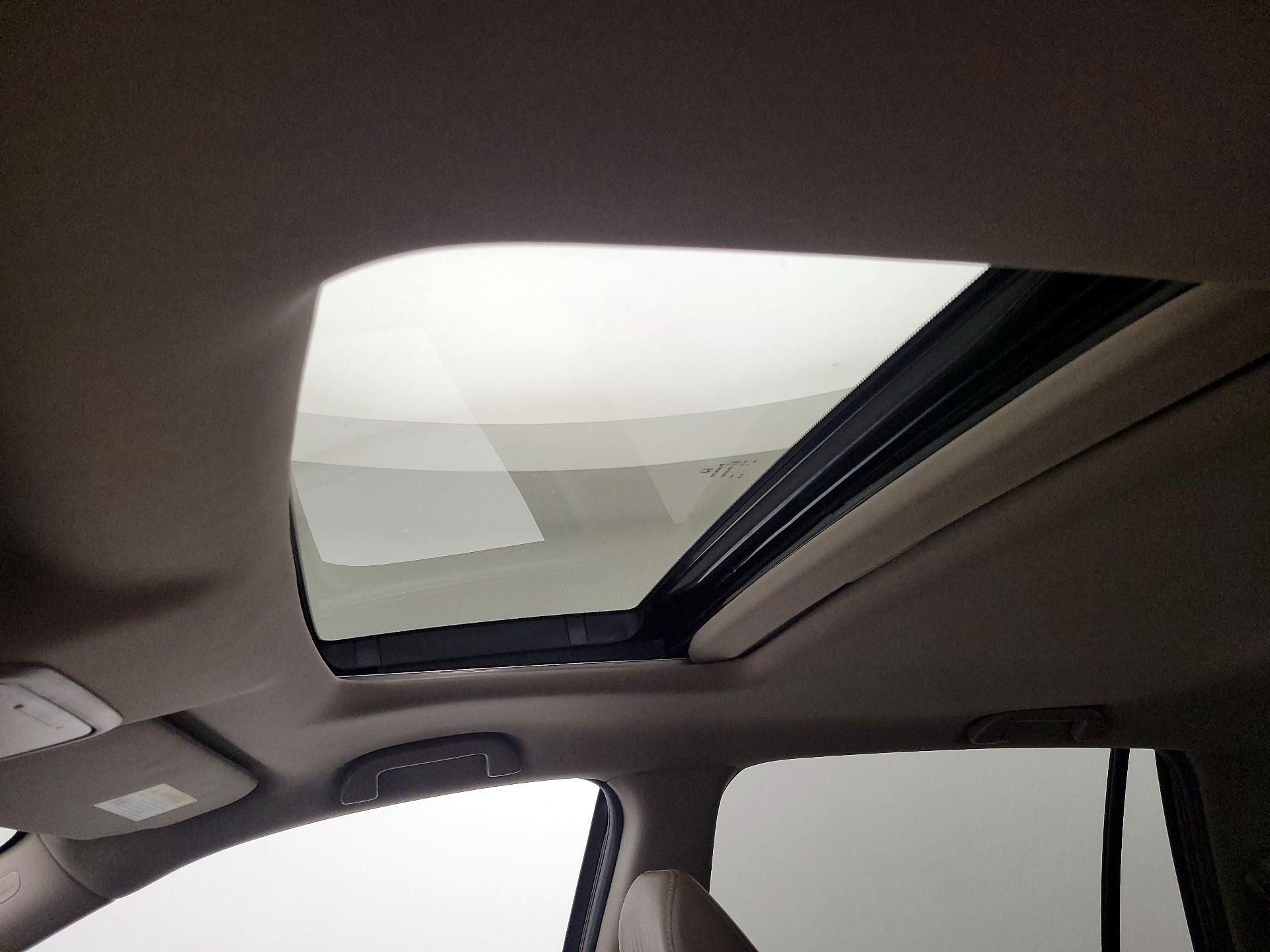 Thumbnail: 2018 Honda Pilot - 19