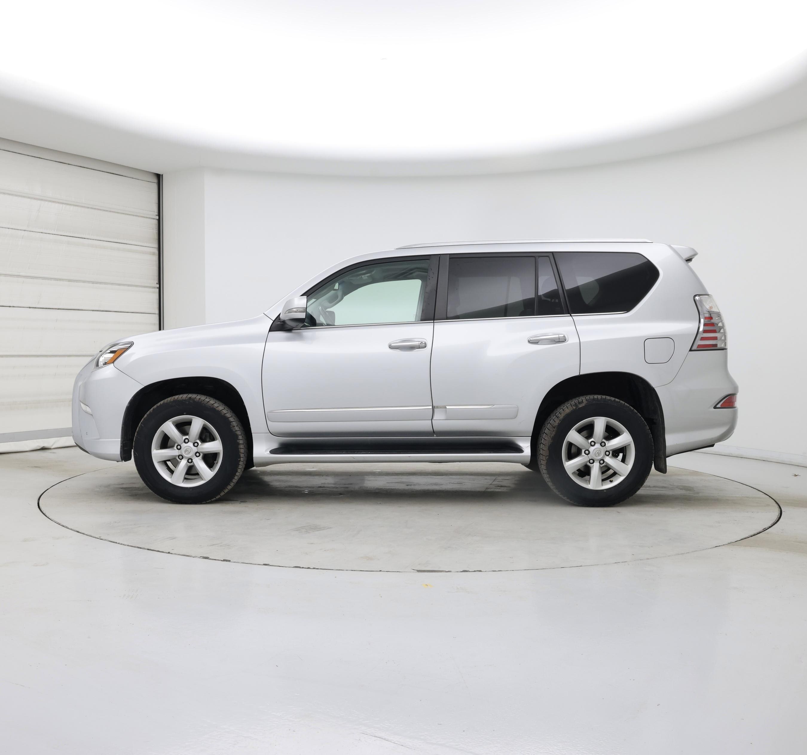 Thumbnail: 2018 Lexus GX - 3