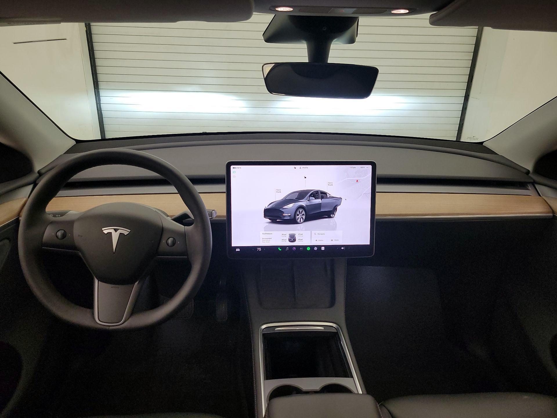 Thumbnail: 2023 Tesla Model Y - 9