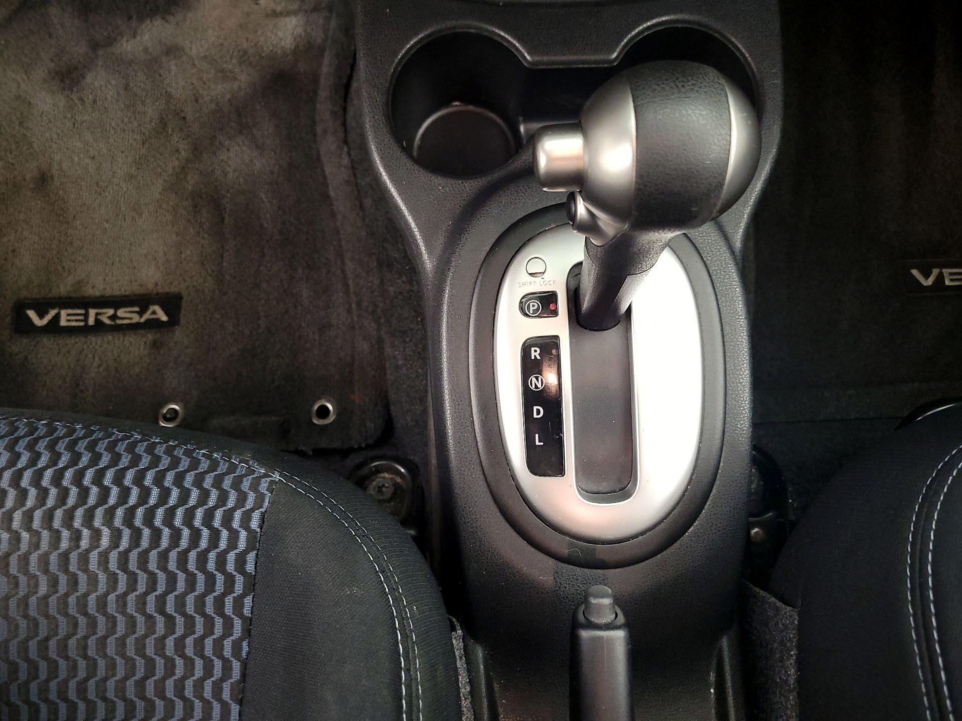 Thumbnail: 2017 Nissan Versa Note - 17