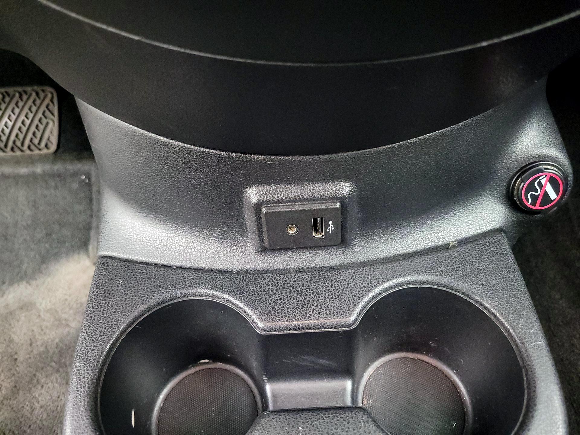 Thumbnail: 2017 Nissan Versa Note - 18