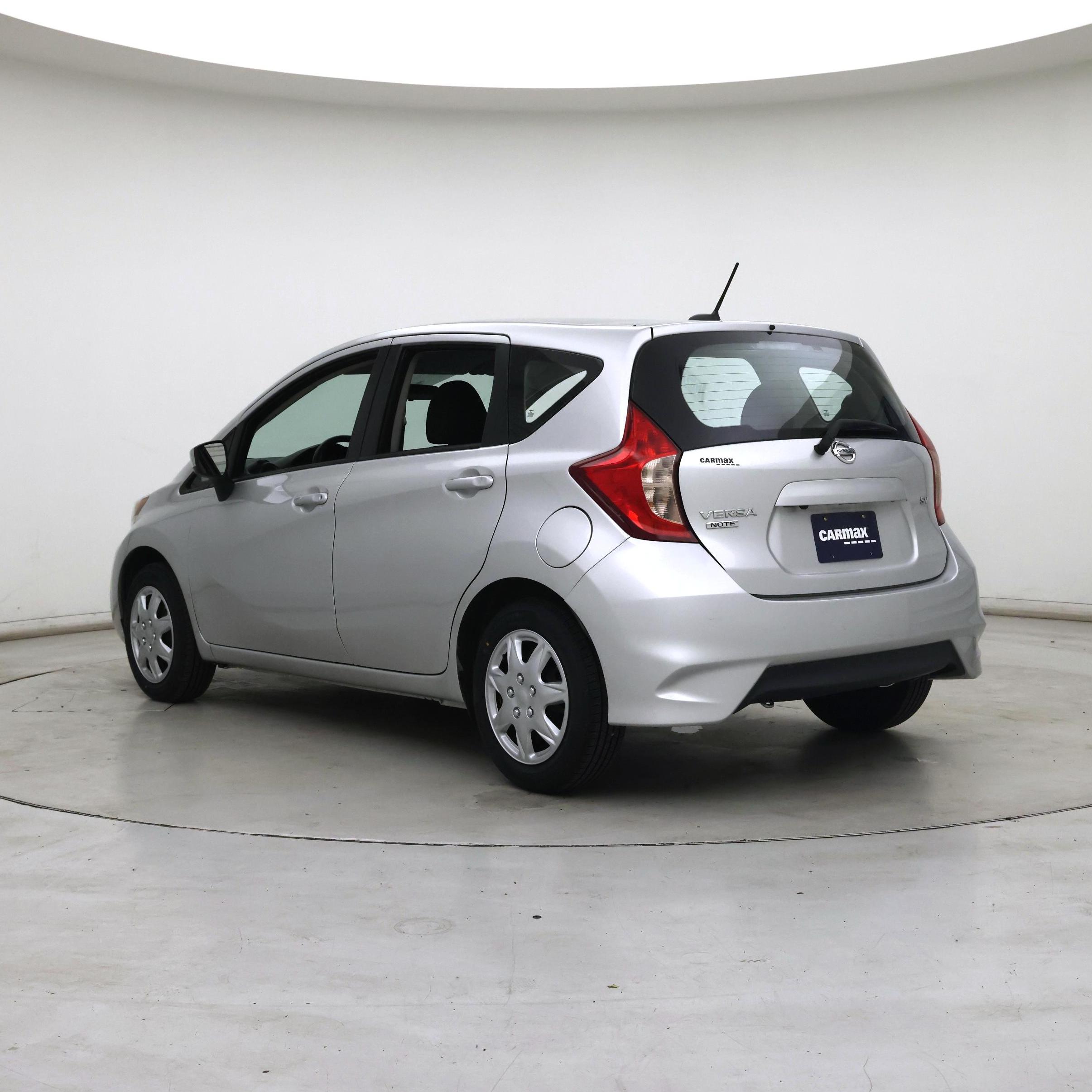 Thumbnail: 2017 Nissan Versa Note - 2