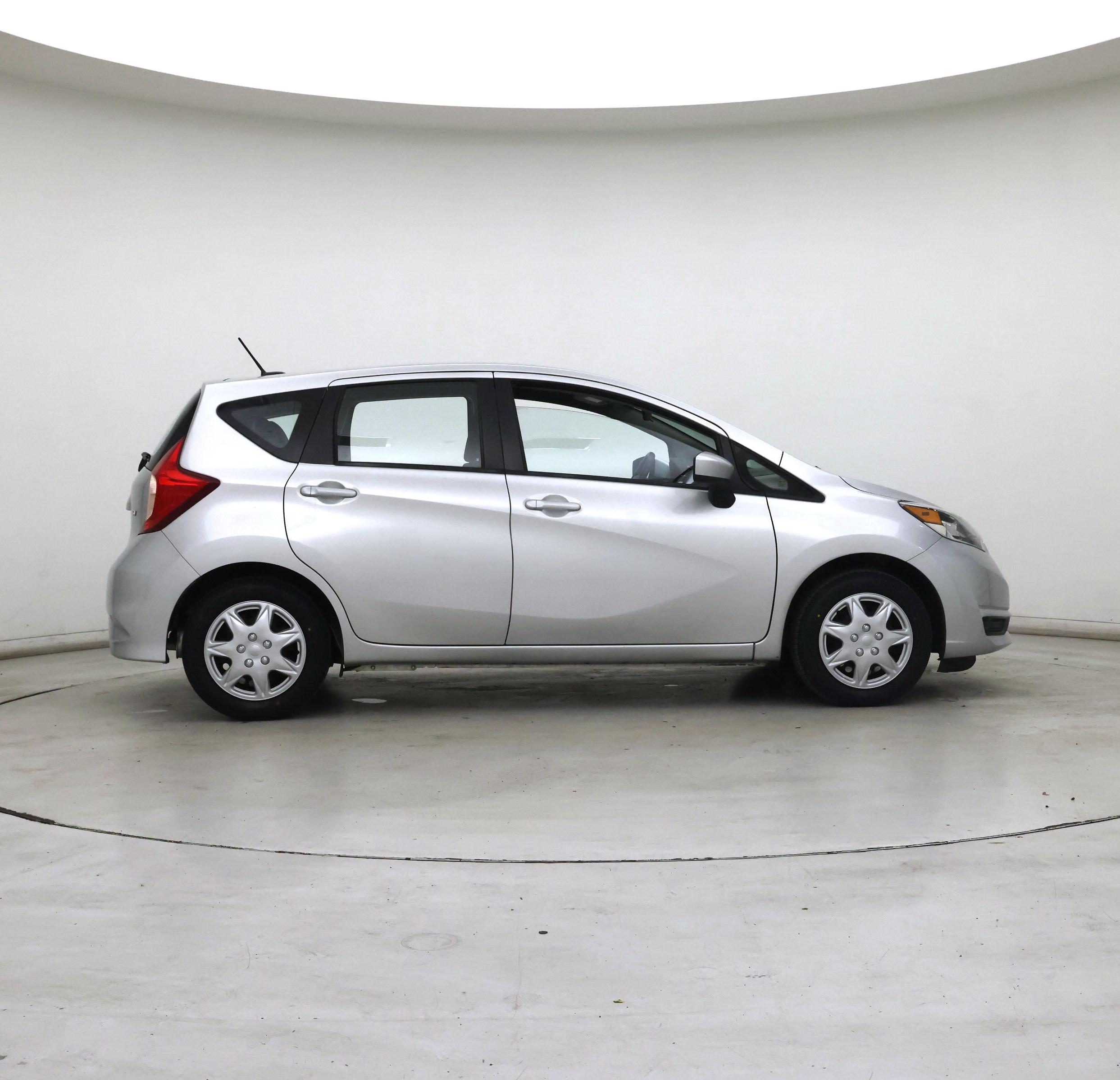 Thumbnail: 2017 Nissan Versa Note - 7