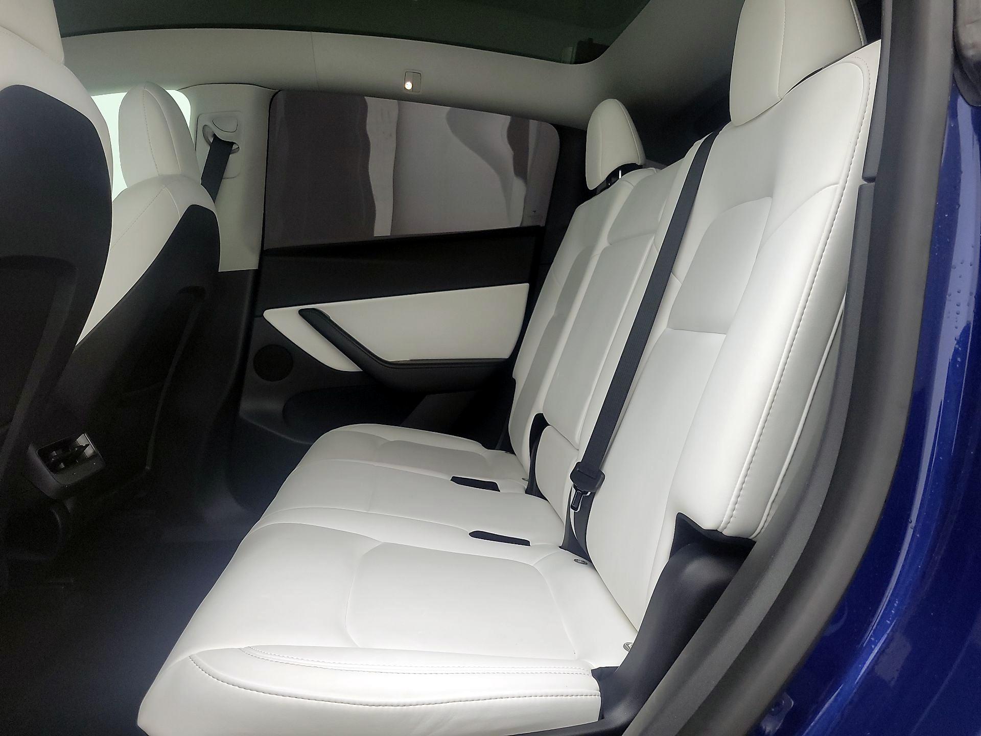 Thumbnail: 2022 Tesla Model Y - 18