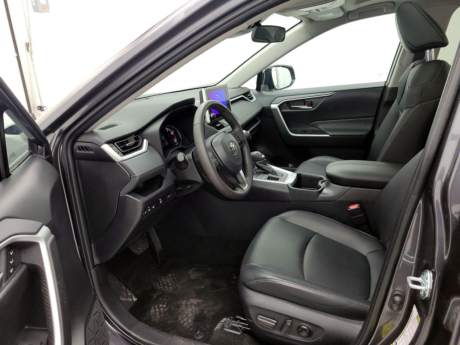 Thumbnail: 2024 Toyota RAV4 - 20