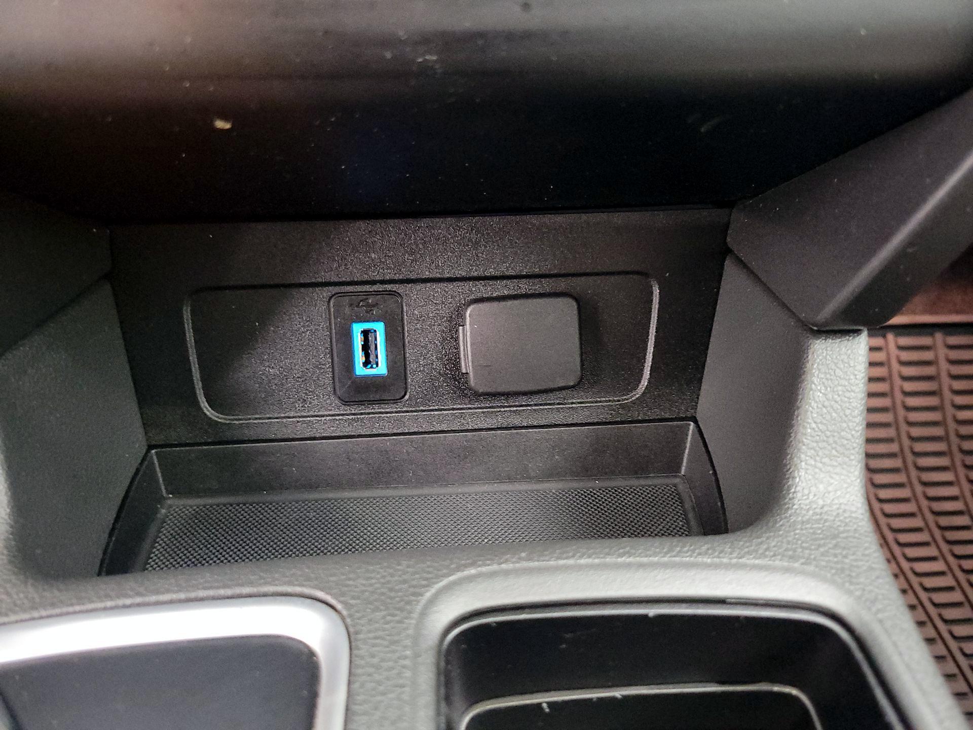 Thumbnail: 2017 Ford Escape - 18