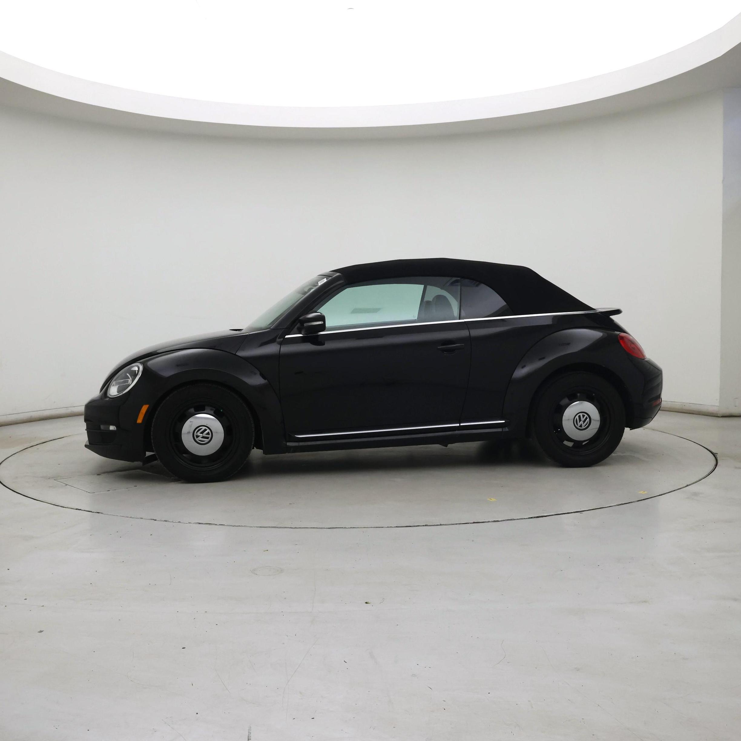 Thumbnail: 2016 Volkswagen Beetle - 3