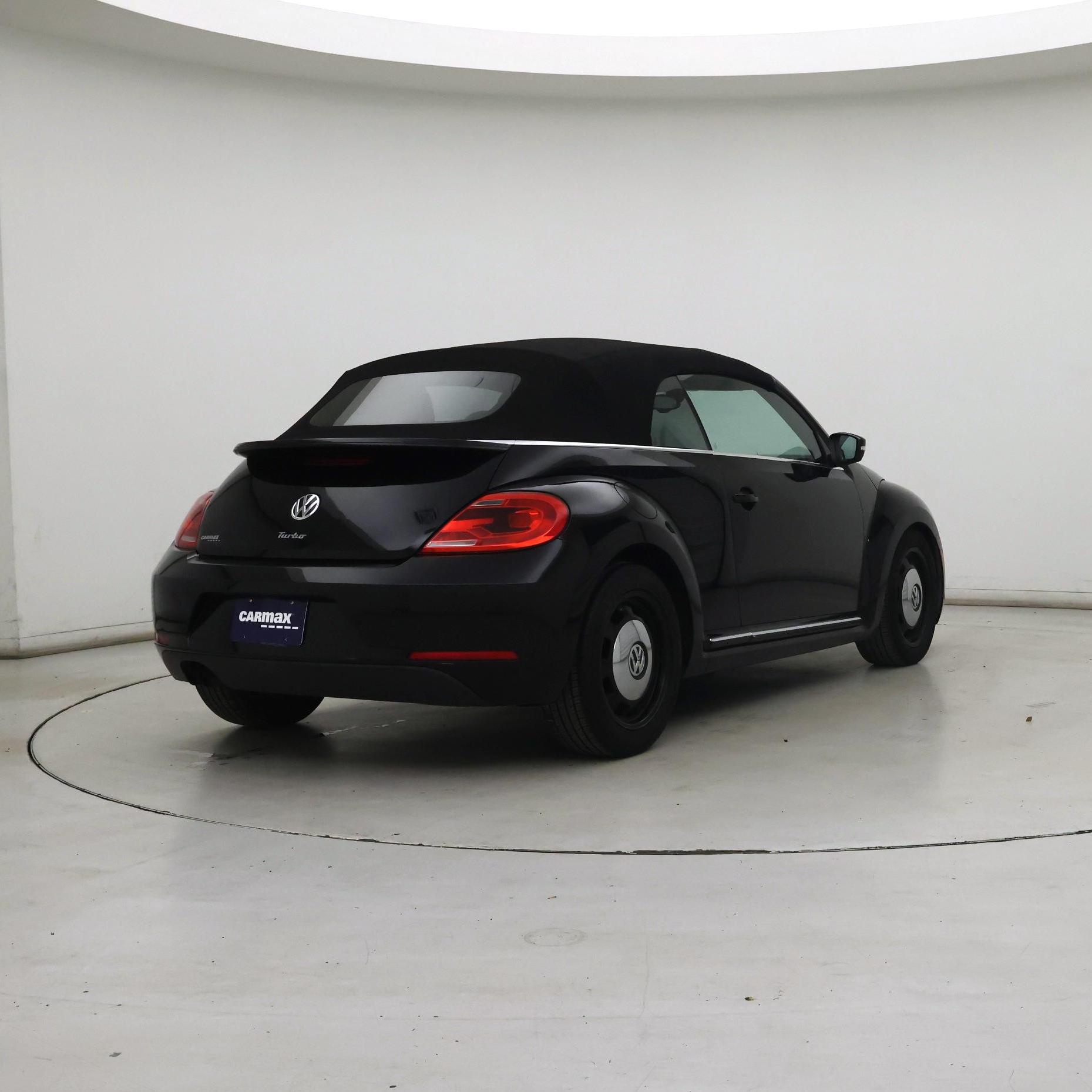 Thumbnail: 2016 Volkswagen Beetle - 8