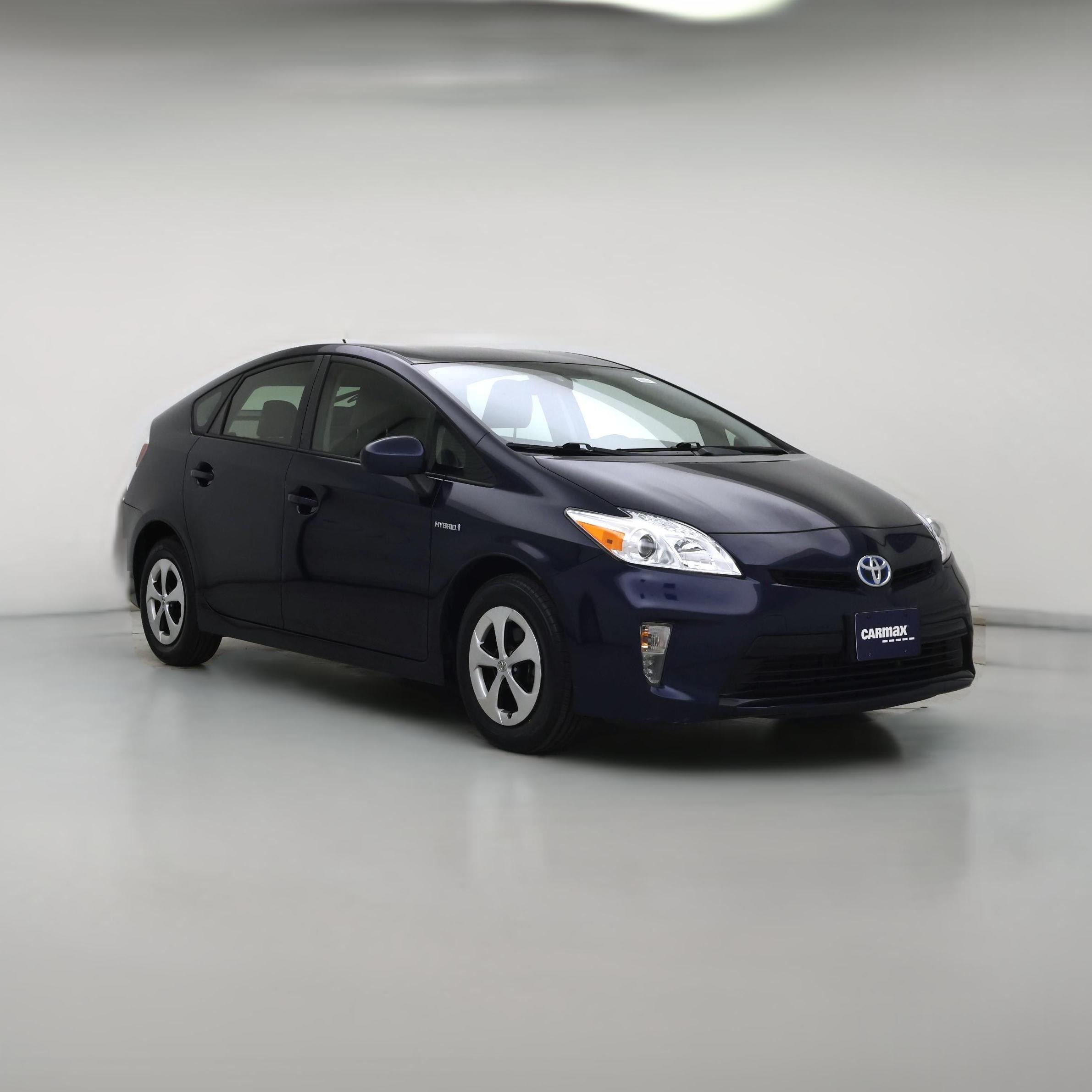 Thumbnail: 2015 Toyota Prius - 1