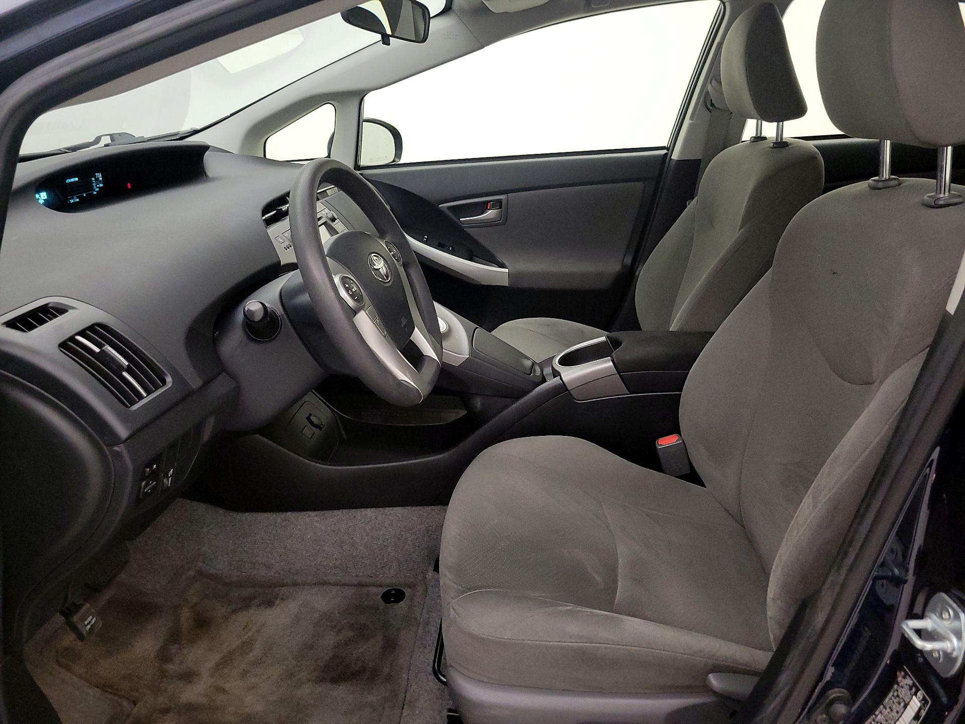 Thumbnail: 2015 Toyota Prius - 11